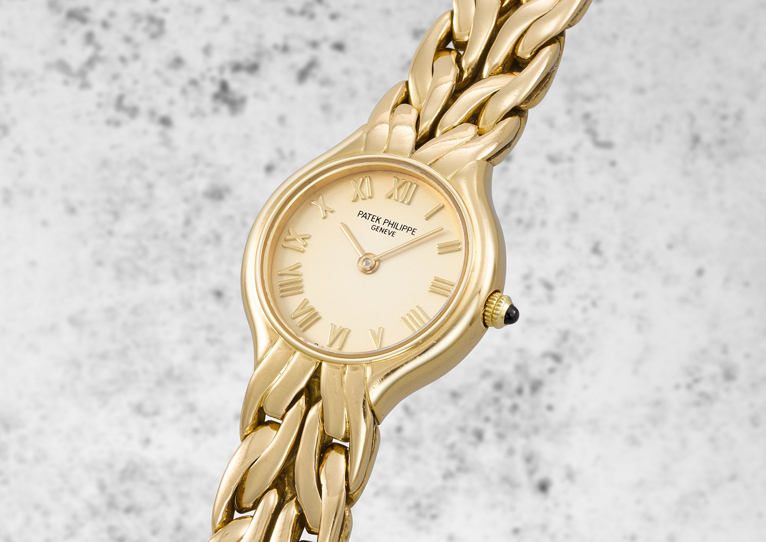 The 90s La Flamme boasted a cabochon crown. Image courtesy of Bonhams