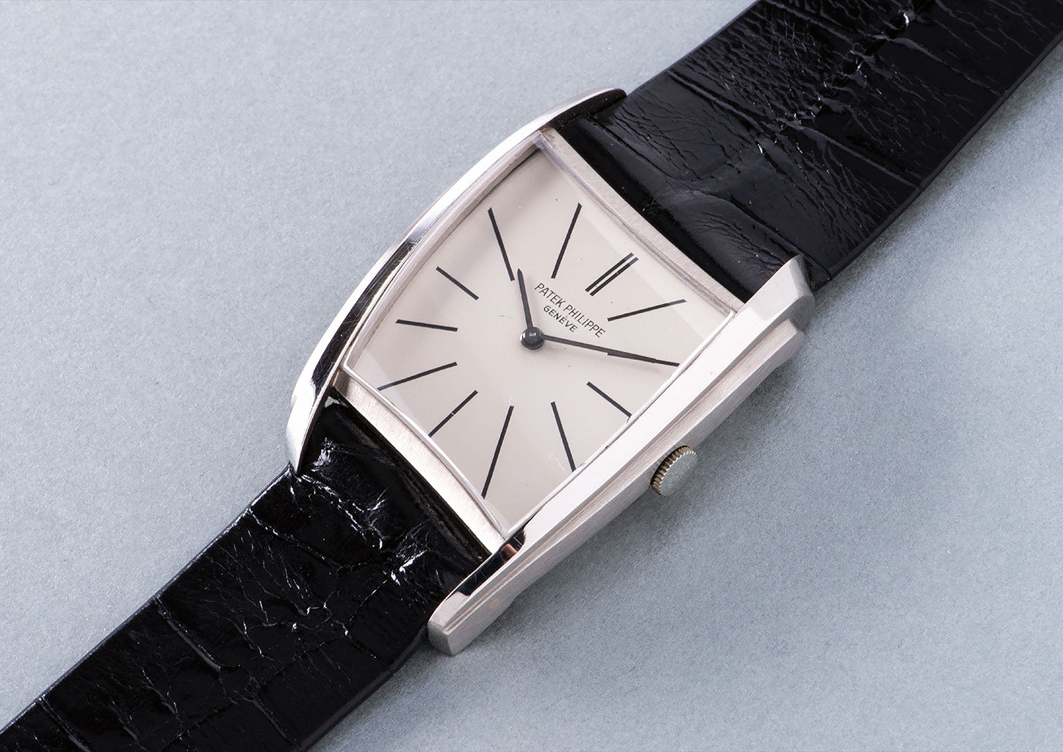 The white-gold version is equally elegant. Image courtesy of Phillips 