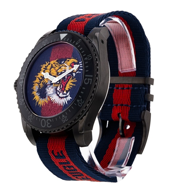 Gucci dive ya136215 Clearance