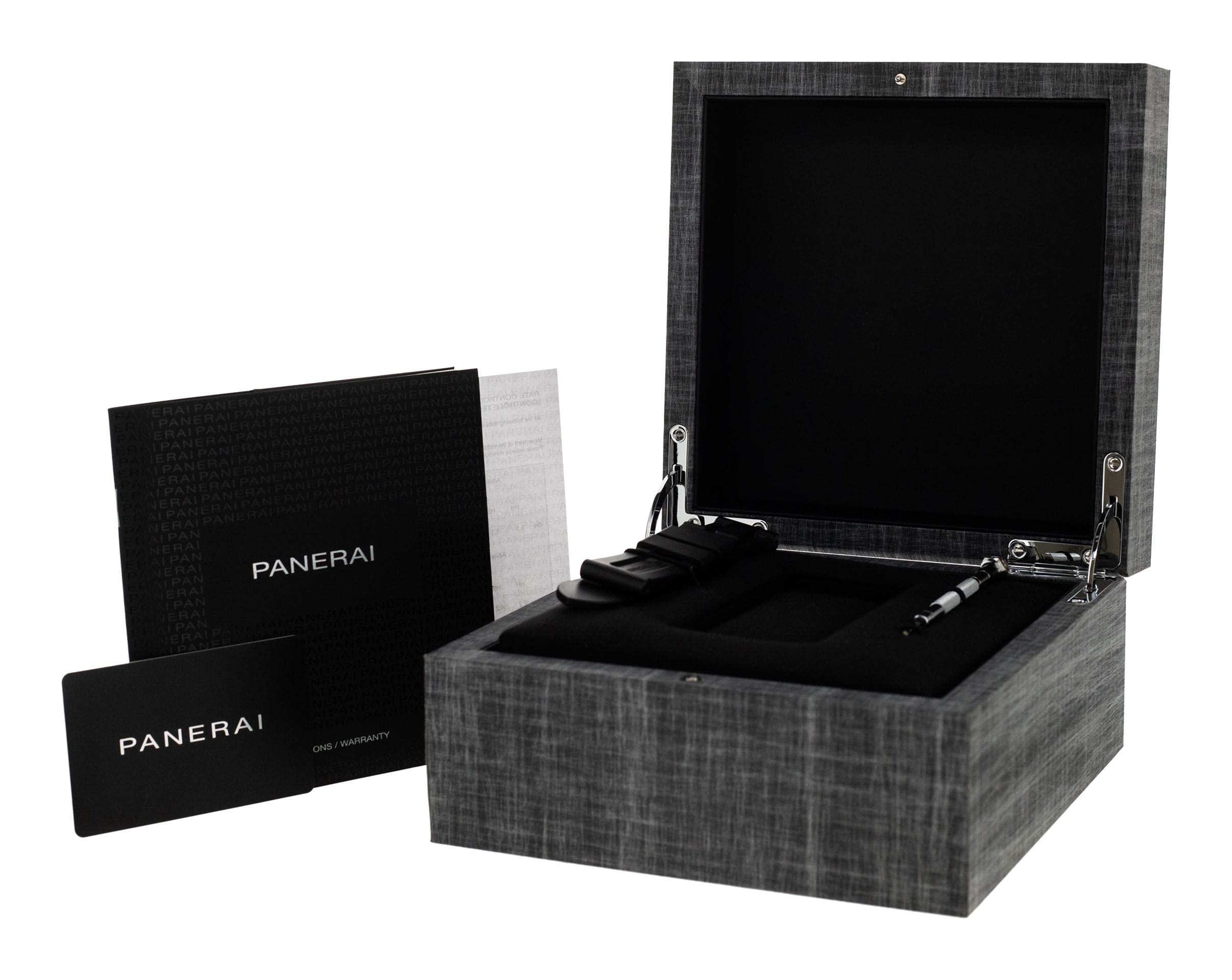 Panerai Luminor Luna Rossa PAM01037 Thumbnail 4