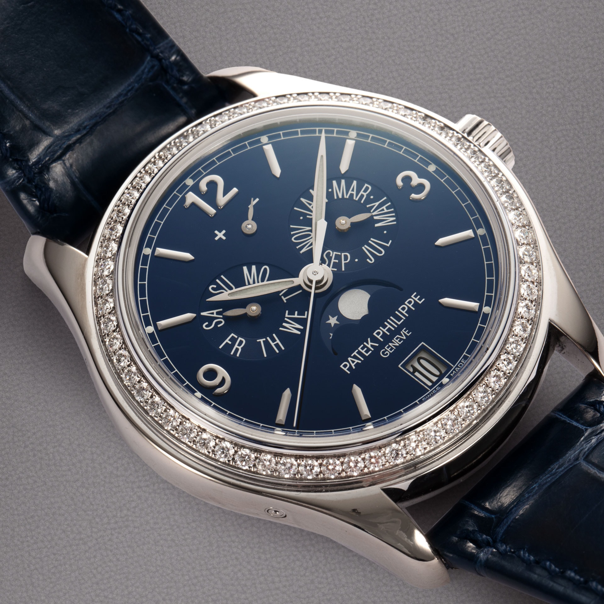 Patek Philippe Complications 5147G-001 Thumbnail 2