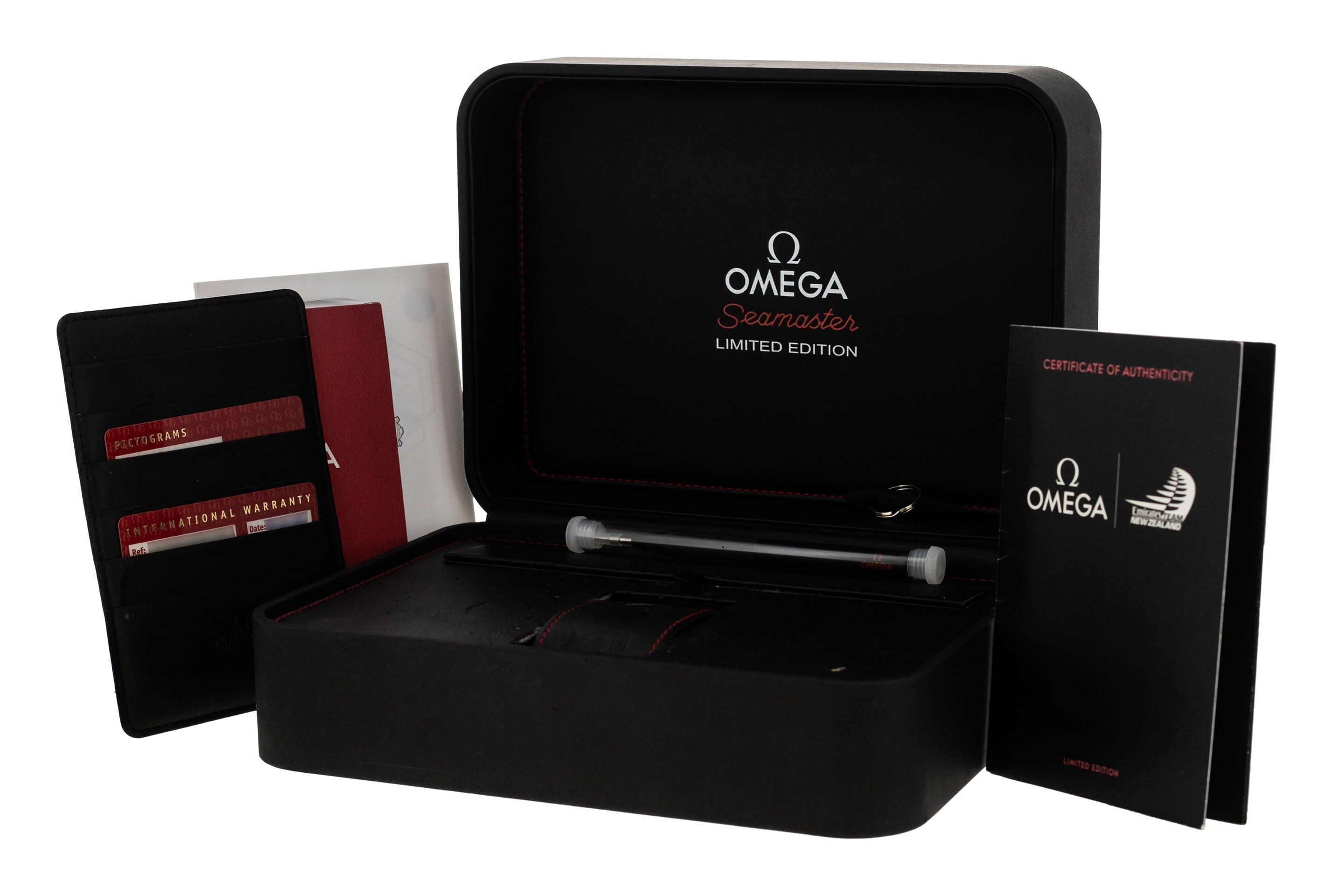 Omega Seamaster 300m 212.32.44.50.01.001 Thumbnail 4