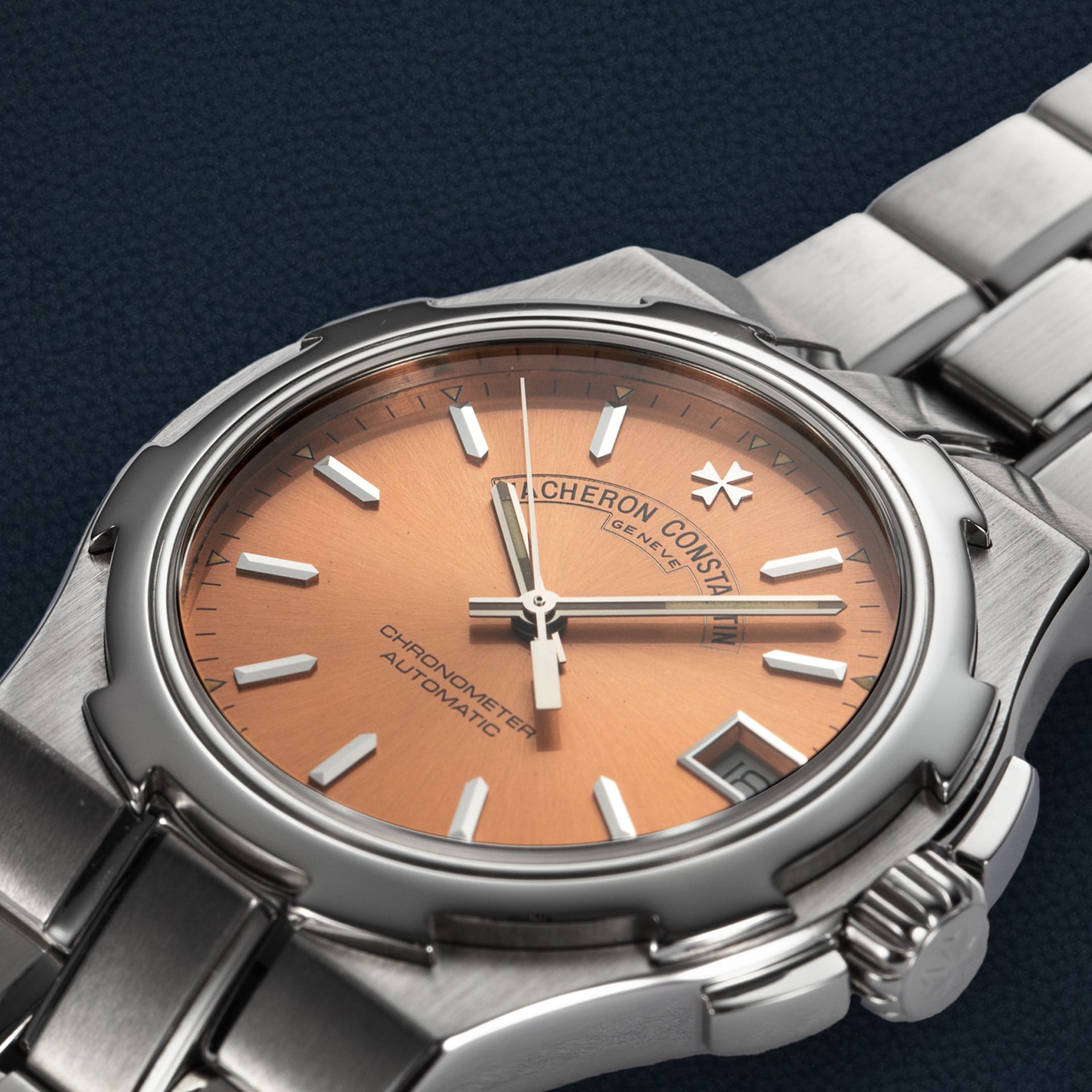 Vacheron Constantin Overseas 42050/423A Thumbnail 2