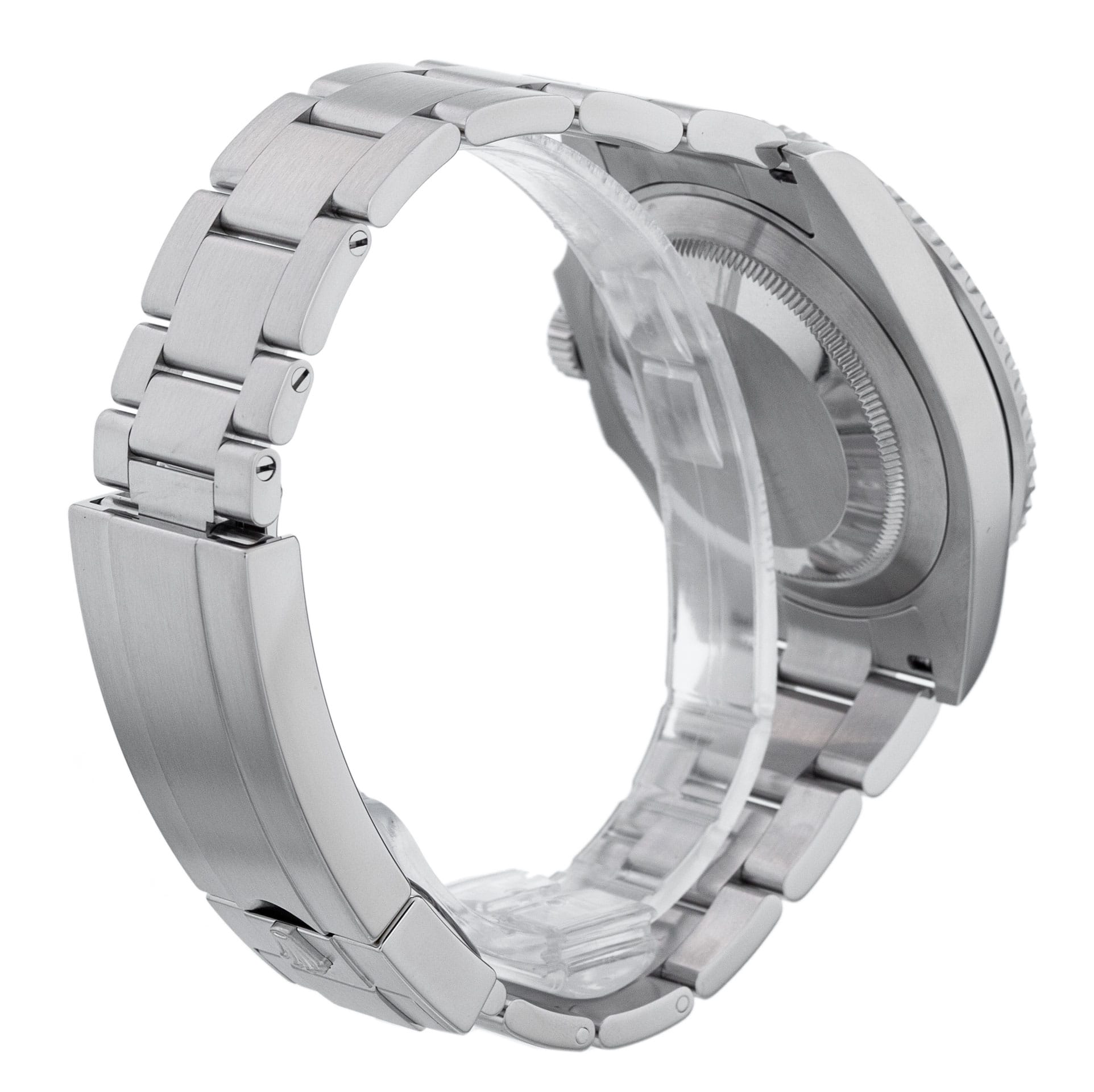 Rolex Submariner 124060 Thumbnail 3