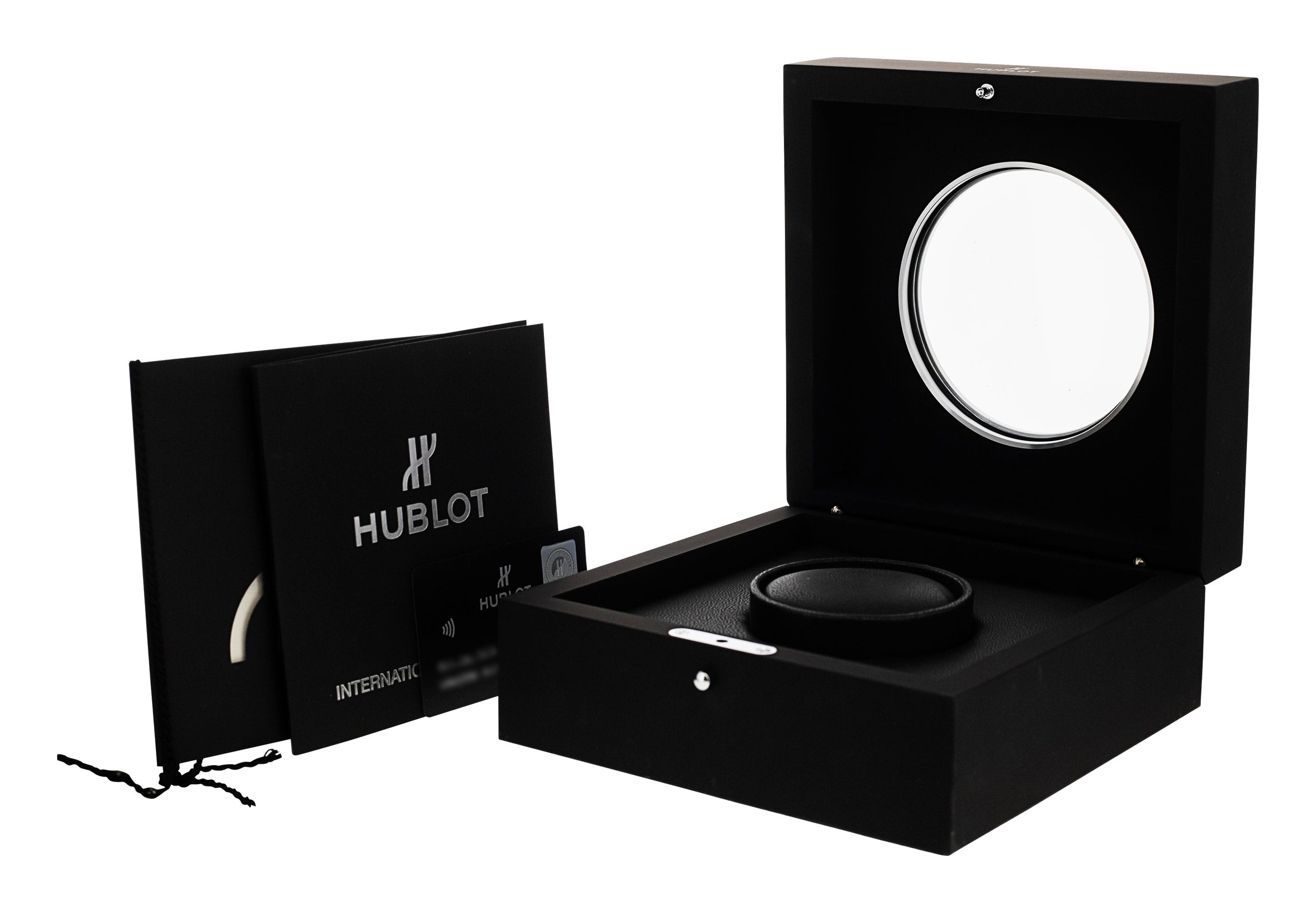 Hublot Classic Fusion 511.CM.7070.RX.BHL20 Thumbnail 5