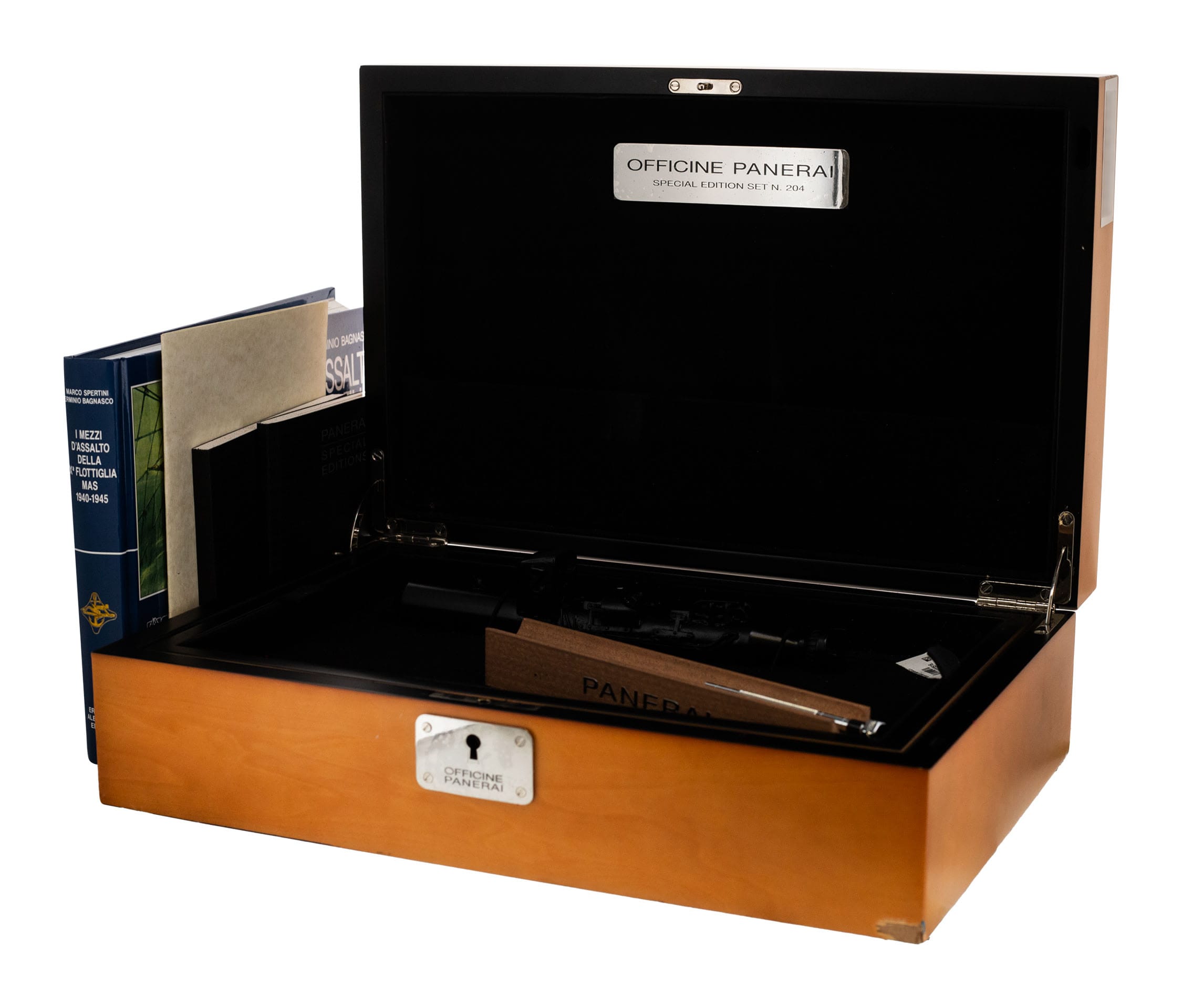 Panerai Luminor 8 Days PAM00594 Thumbnail 4