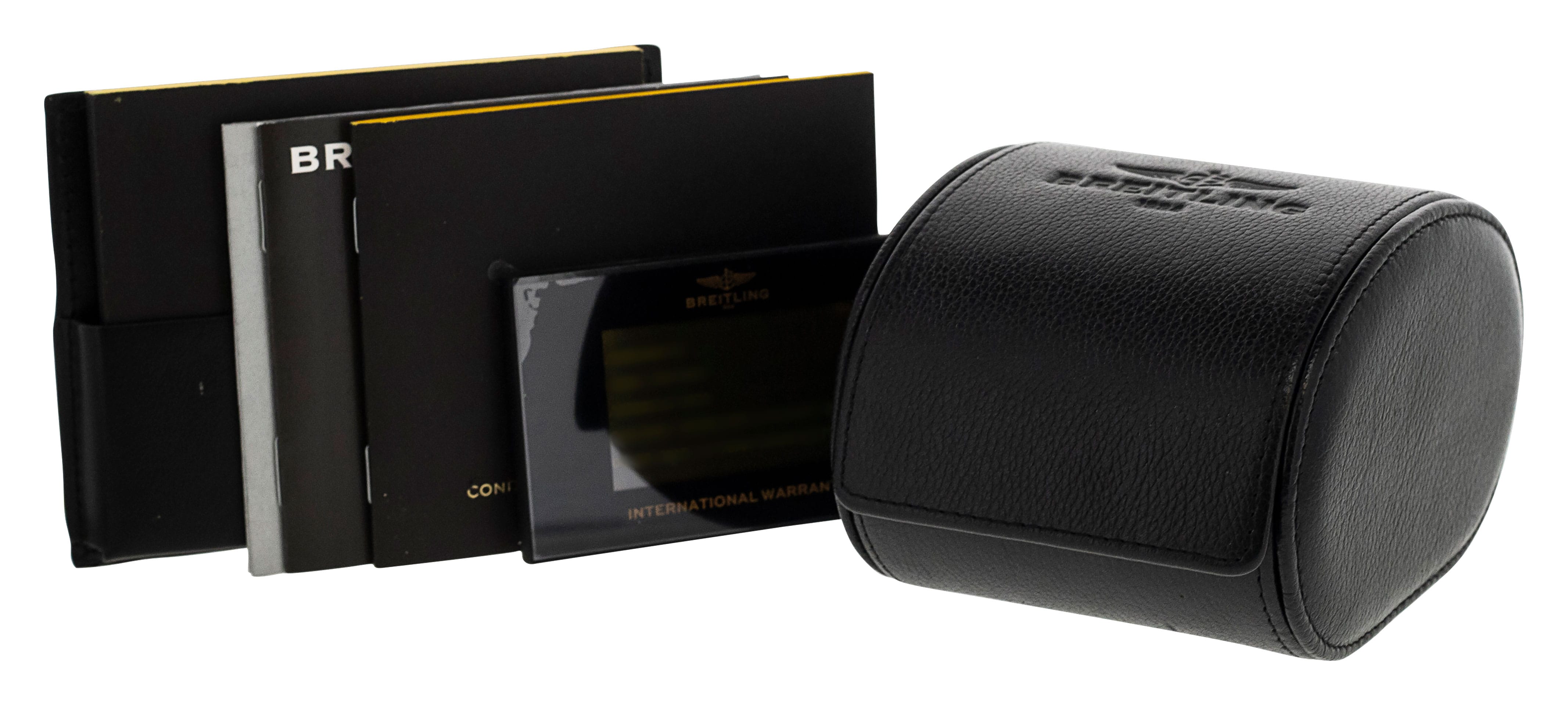 Breitling Avenger II A13381 Thumbnail 4