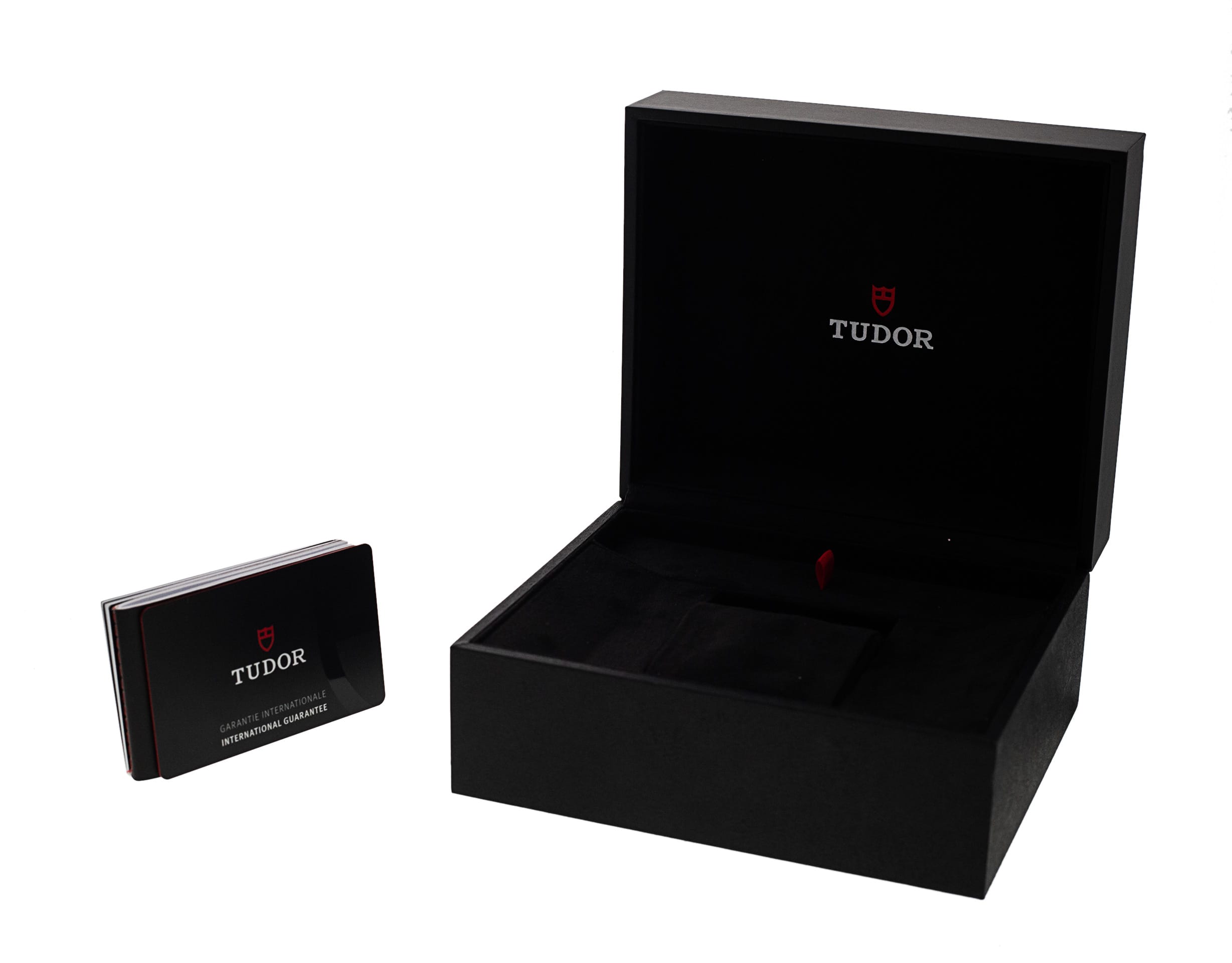 Tudor Black Bay Pro M79470-0003 Thumbnail 4