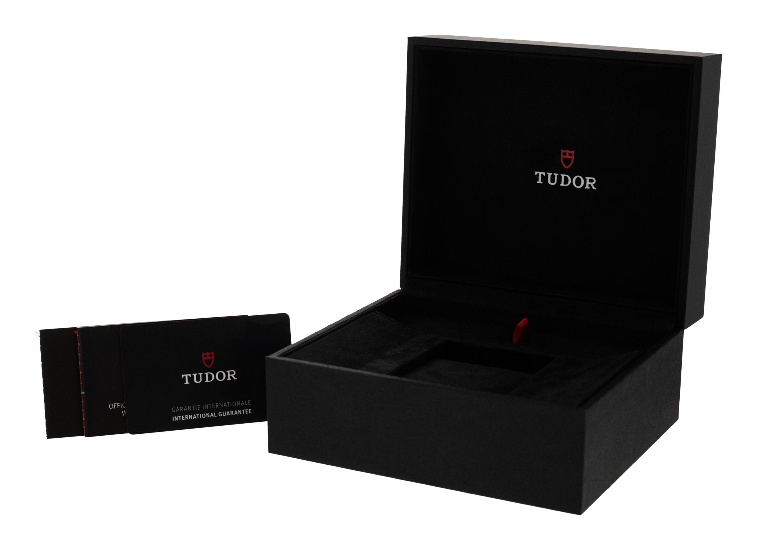 Tudor Black Bay M79733N-0008 Thumbnail 4