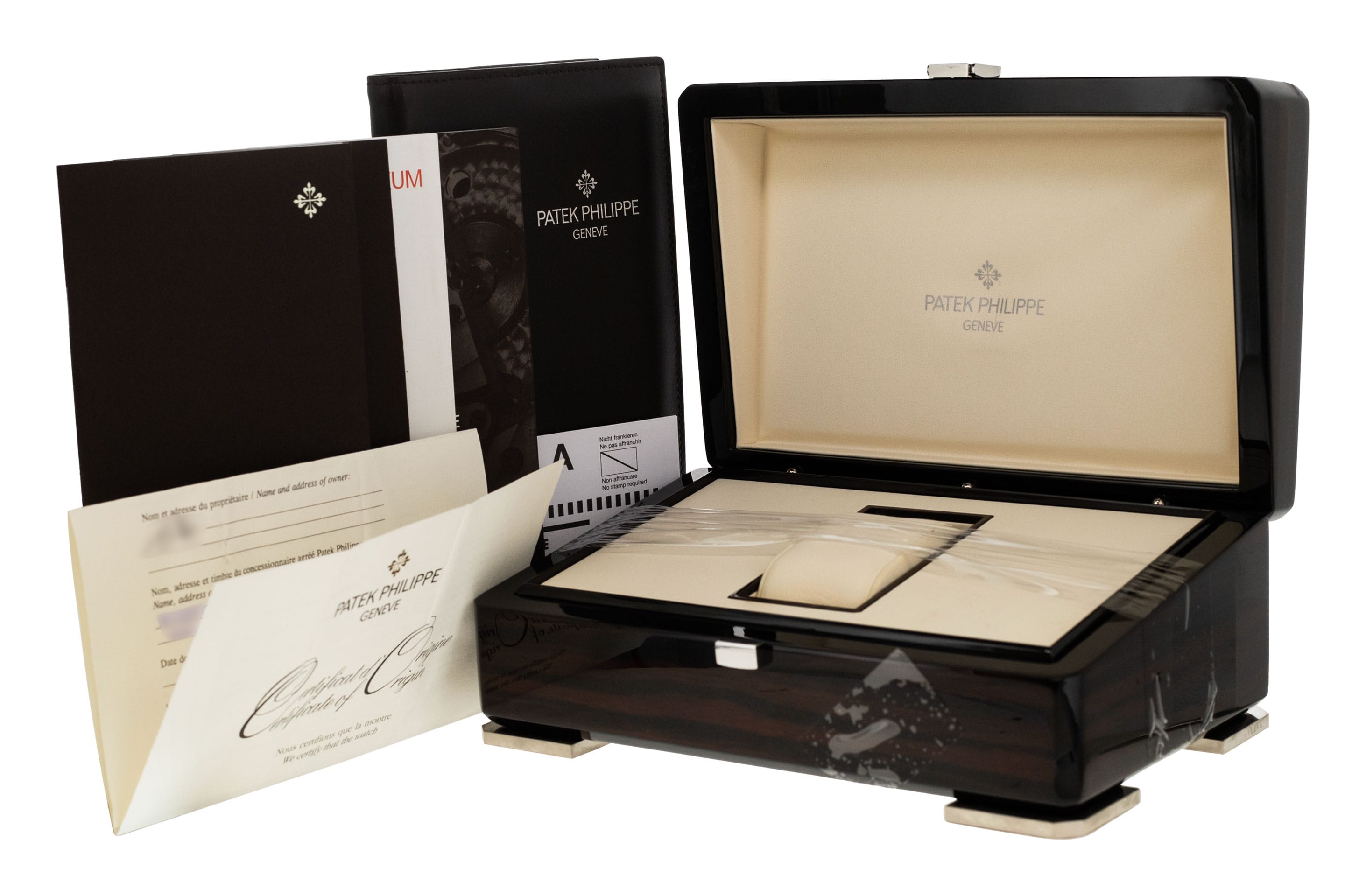 Patek Philippe Calatrava 5227G-001 Thumbnail 4