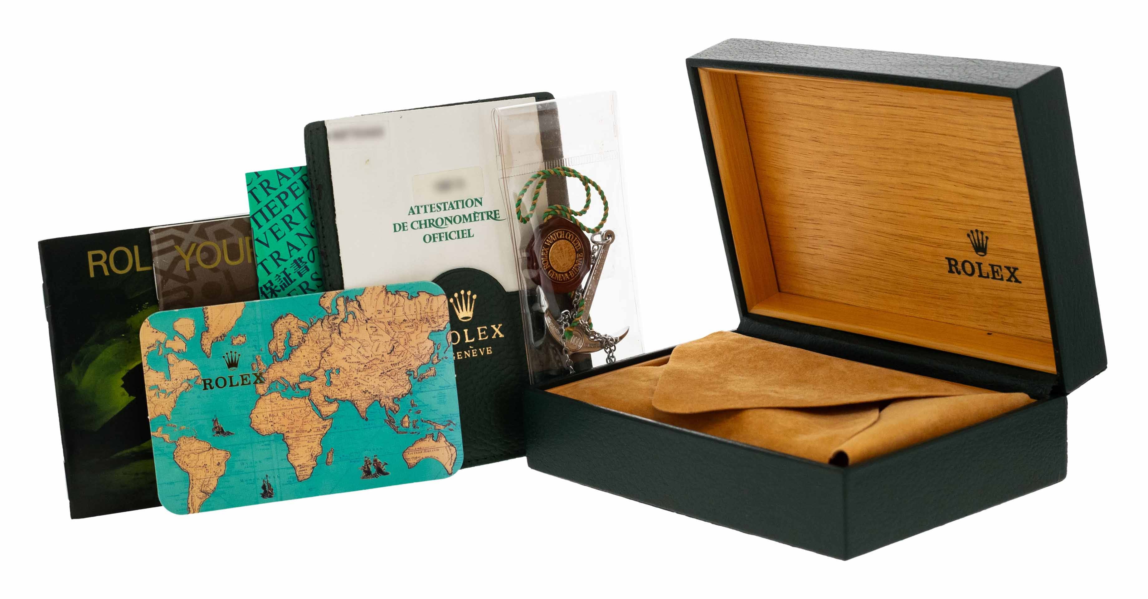 Rolex Submariner 16613 Thumbnail 4