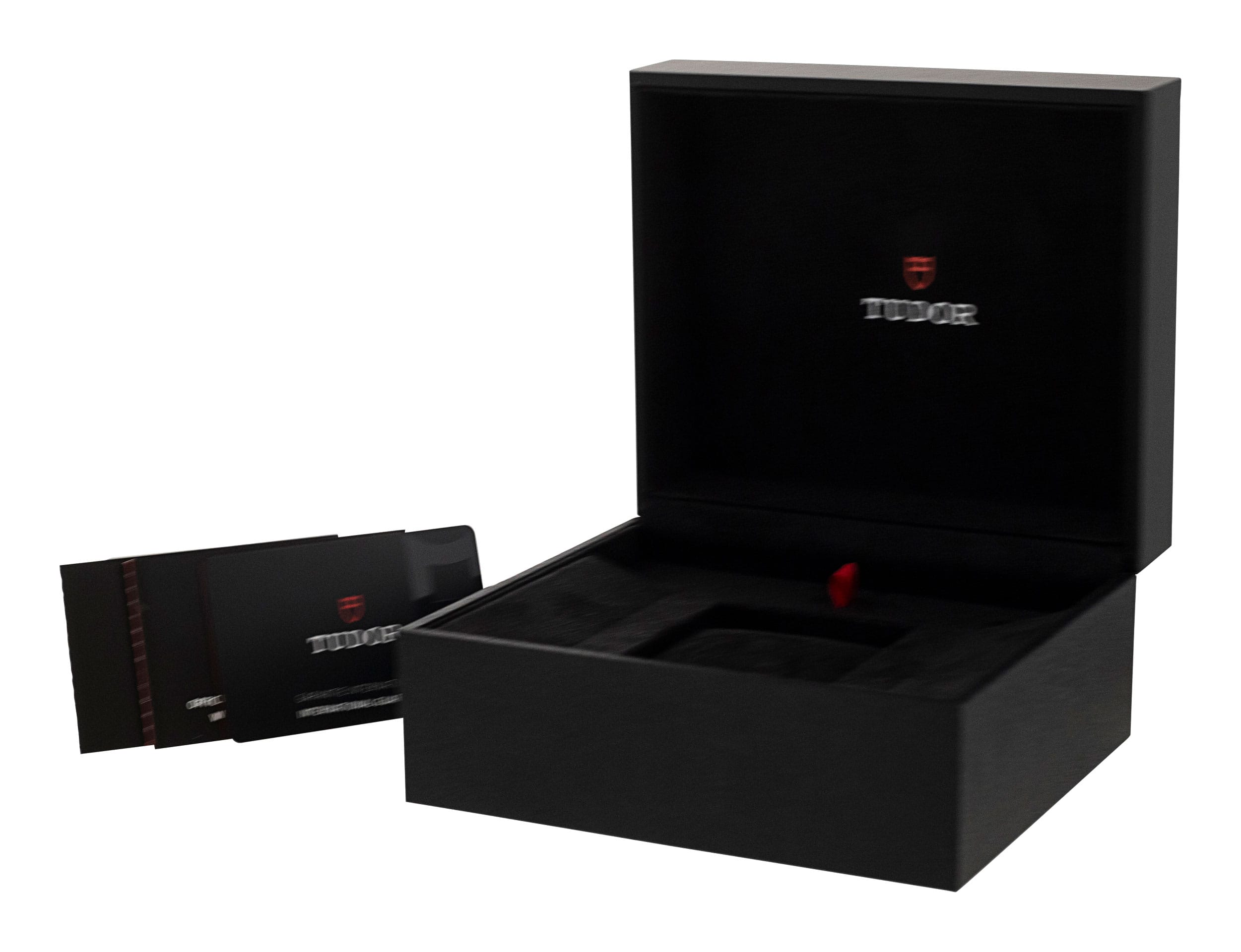 Tudor Black Bay M79683-0001 Thumbnail 4