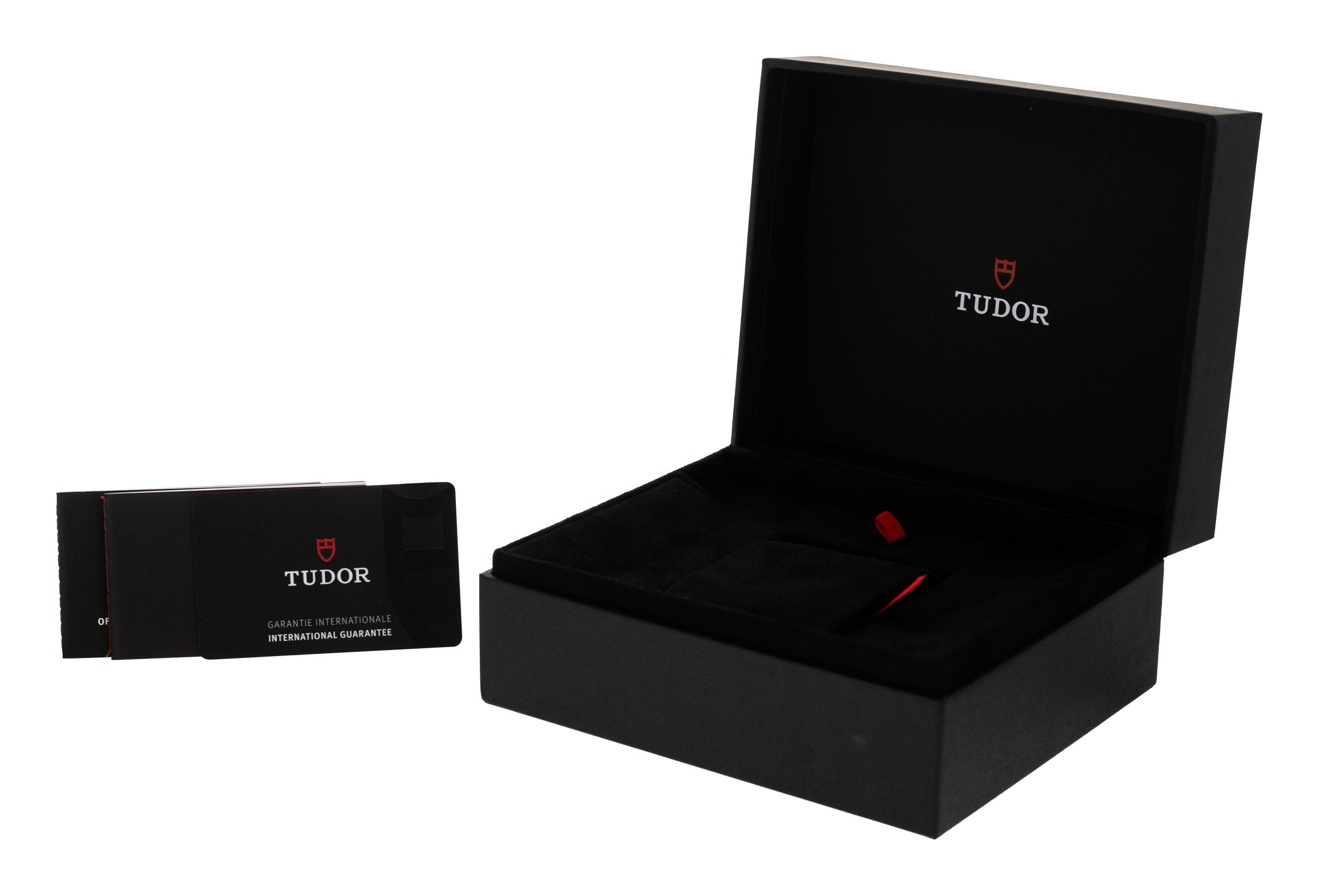 Tudor Black Bay 39 M79660-0001 Thumbnail 4