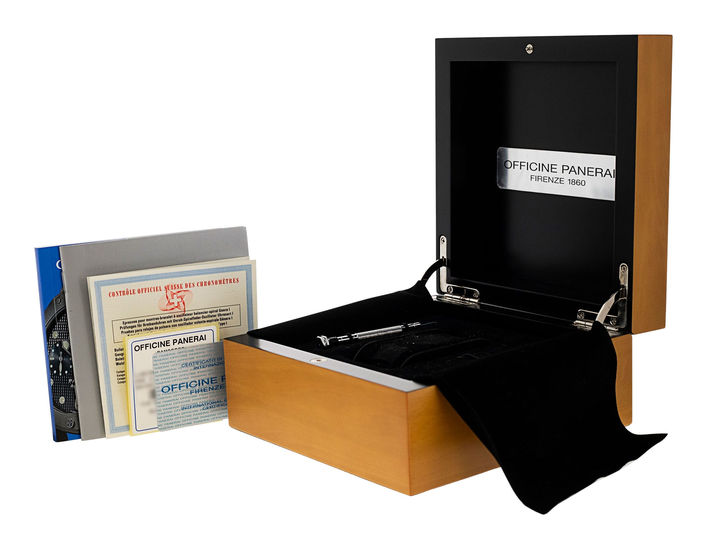 Panerai Luminor GMT PAM00089 Thumbnail 4