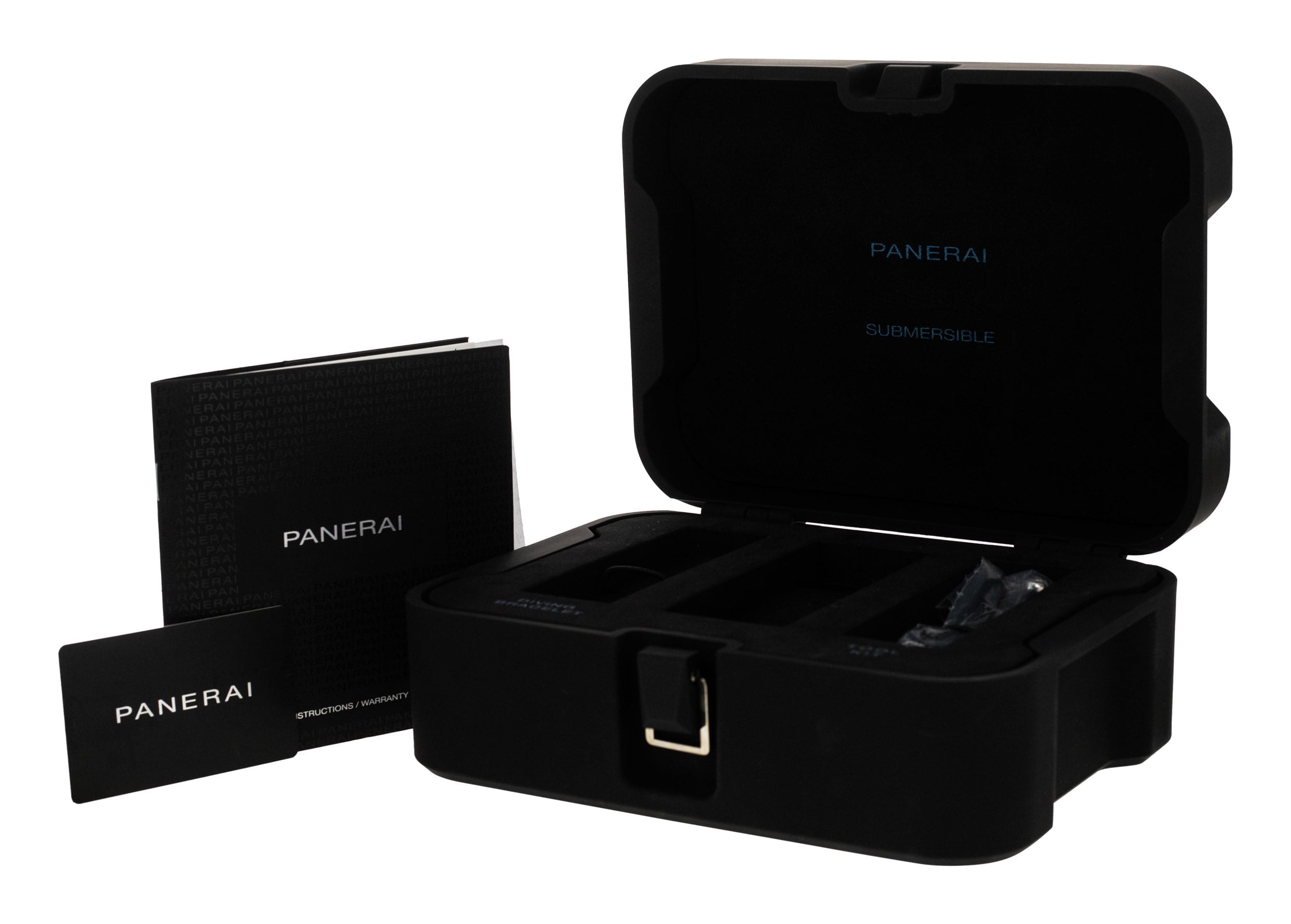 Panerai Submersible PAM00683 Thumbnail 4