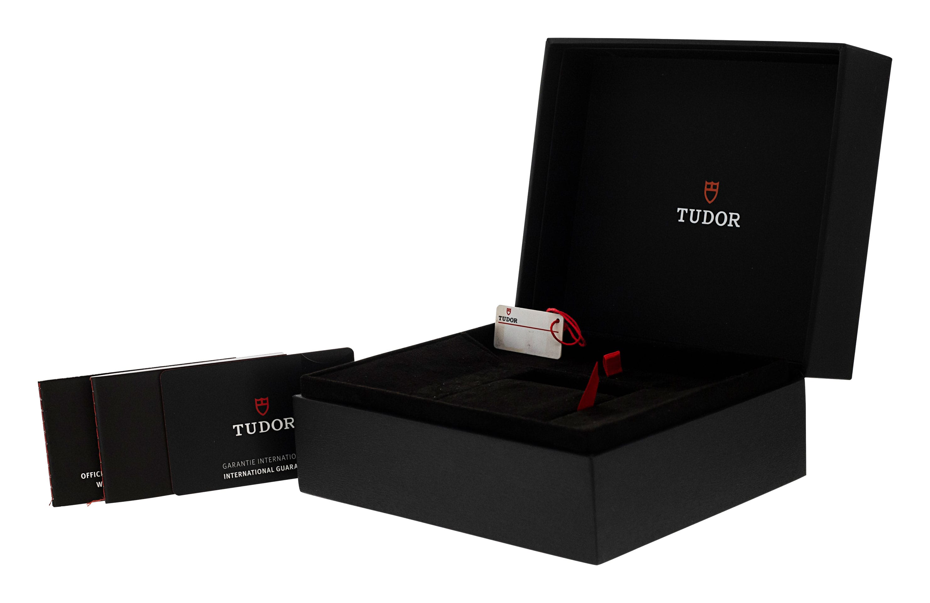 Tudor Black Bay 54 M79000N-0001 Thumbnail 4