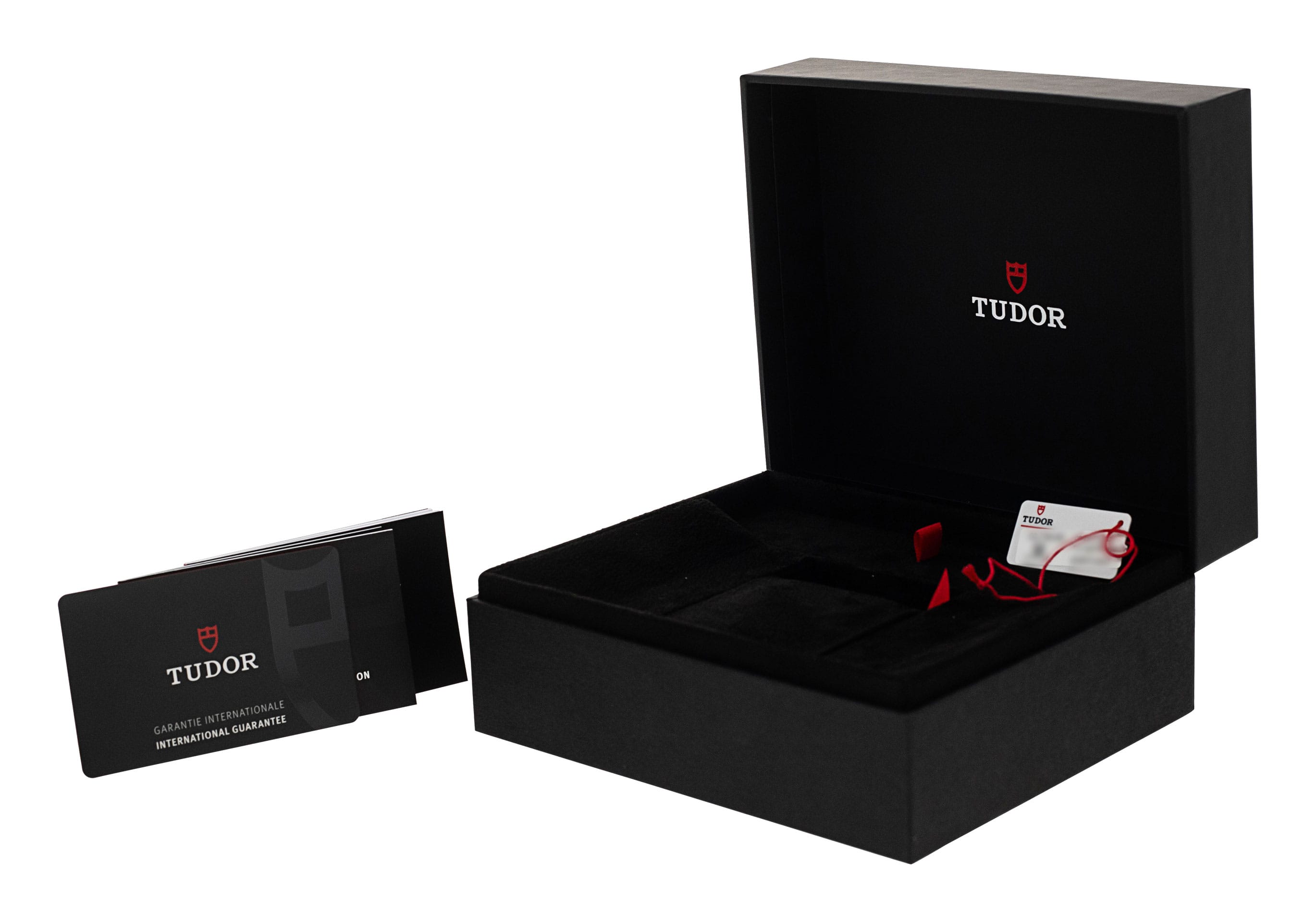 Tudor Black Bay Pro M79470-0004 Thumbnail 4