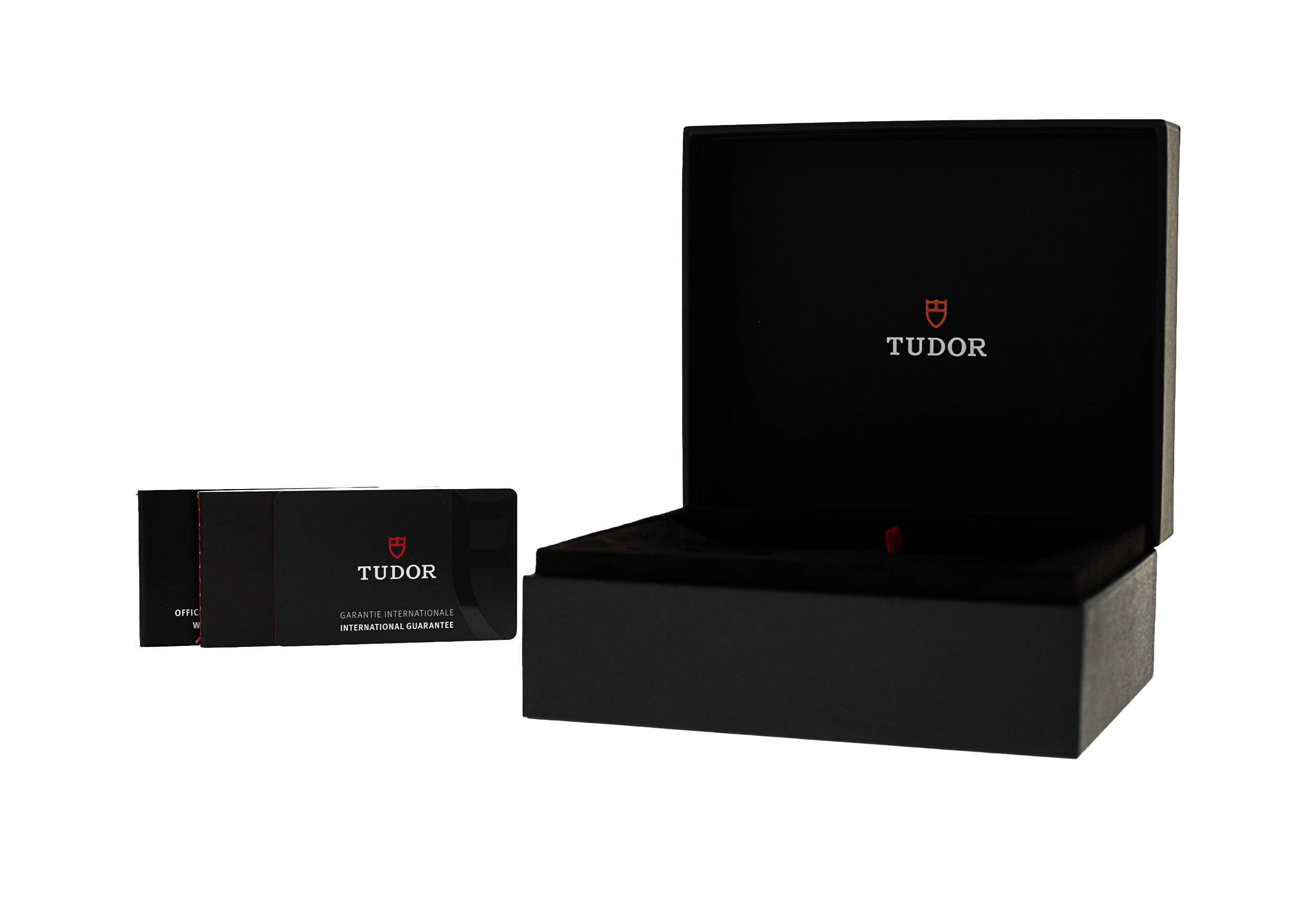 Tudor Black Bay Pro M79470-0001 Thumbnail 4