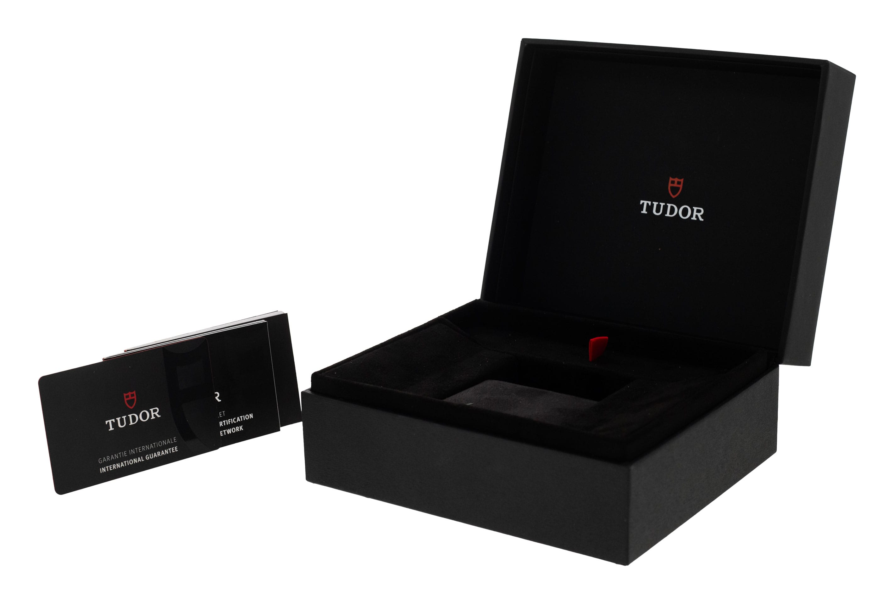Tudor Black Bay Pro M79470-0003 Thumbnail 4