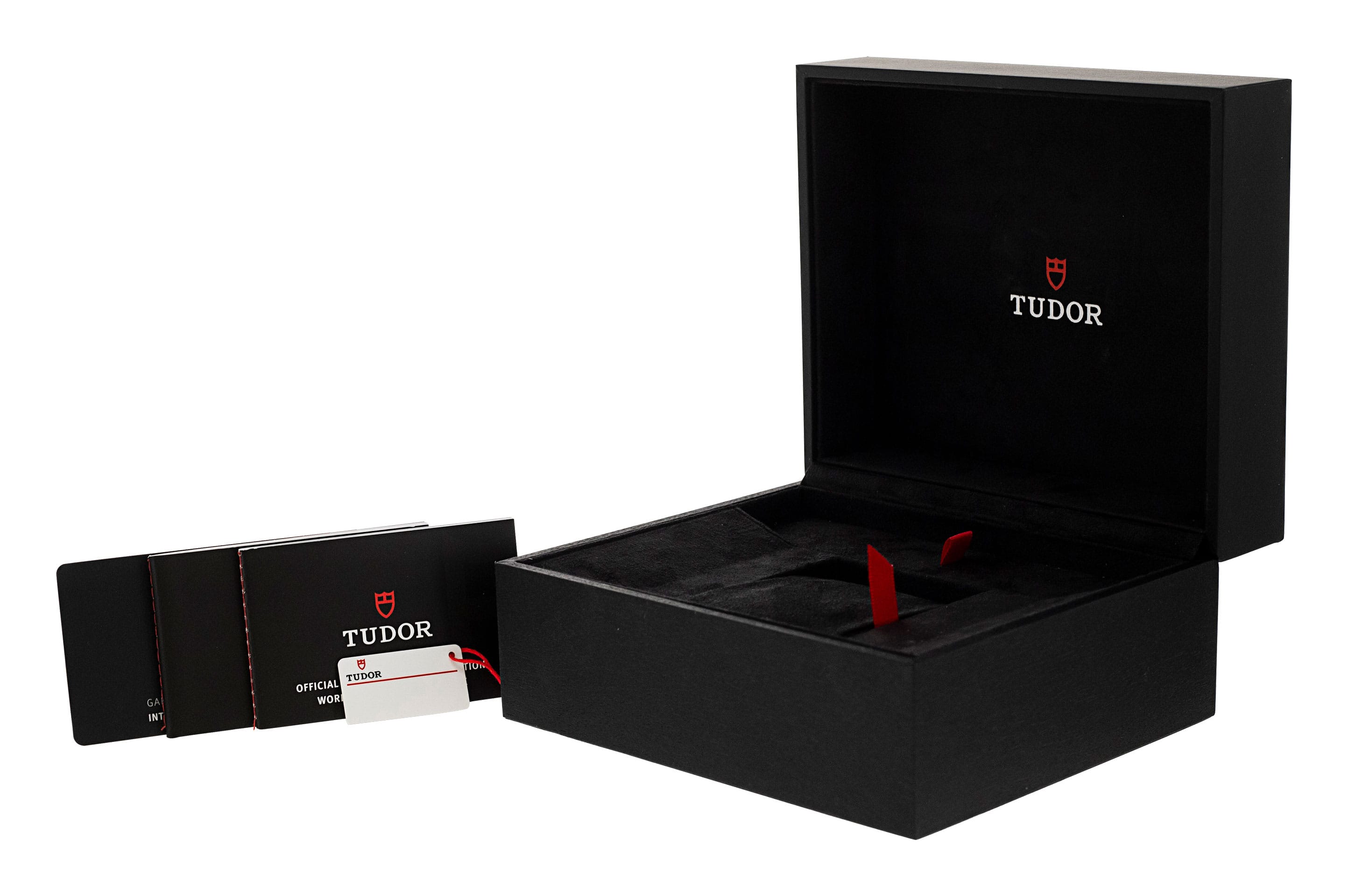 Tudor Black Bay 58 M79030N-0001 Thumbnail 4