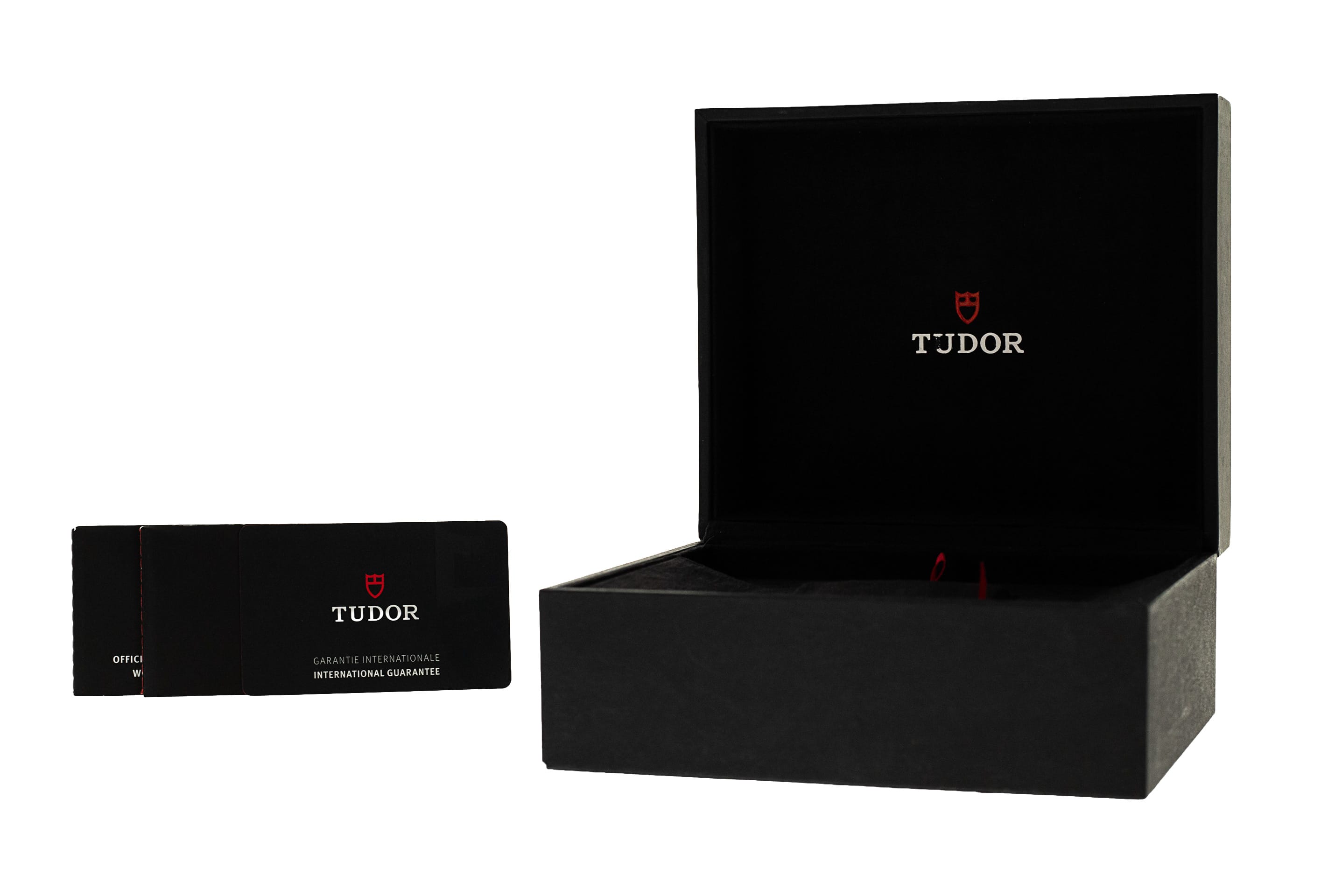 Tudor Black Bay M79733N-0008 Thumbnail 4