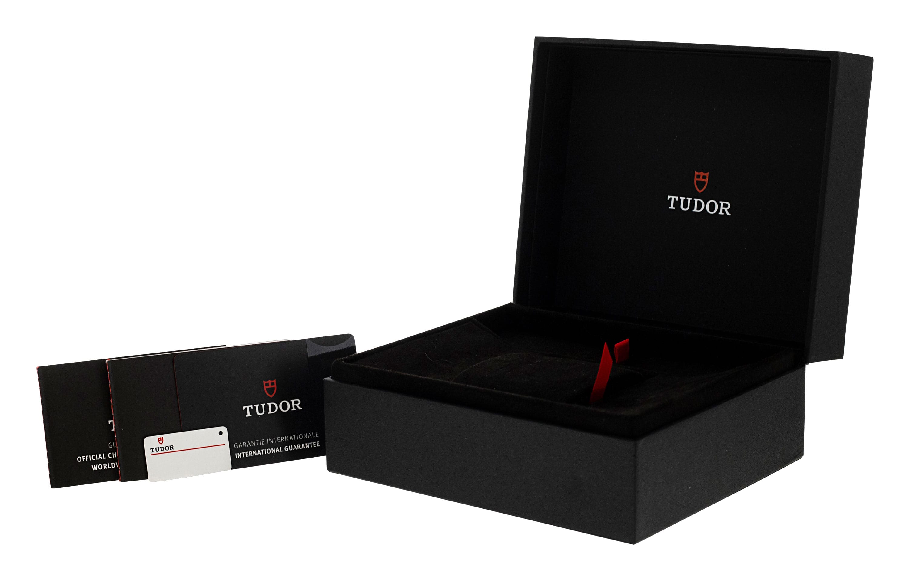Tudor Black Bay 58 M79030N-0001 Thumbnail 4