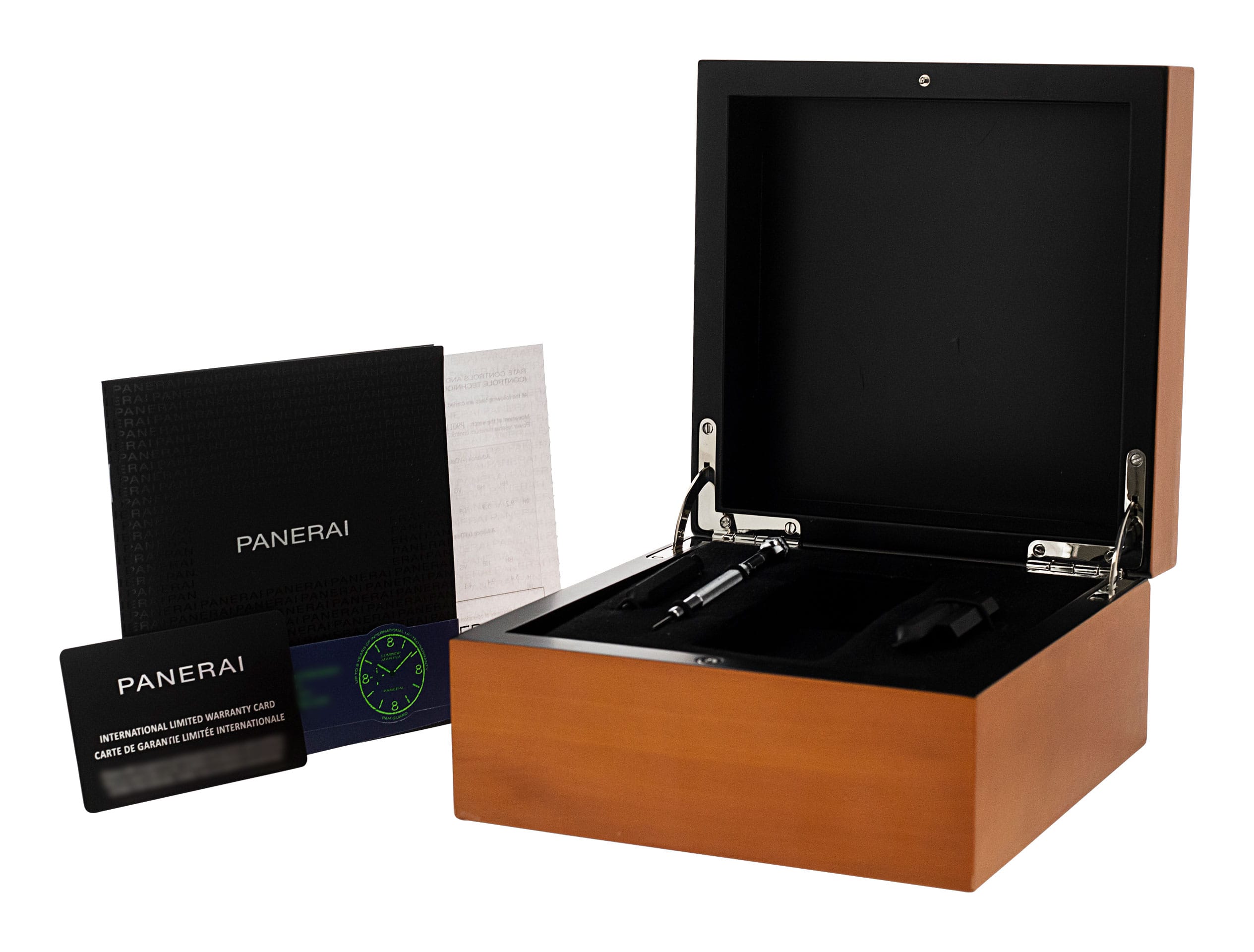 Panerai Luminor GMT PAM01033 Thumbnail 5