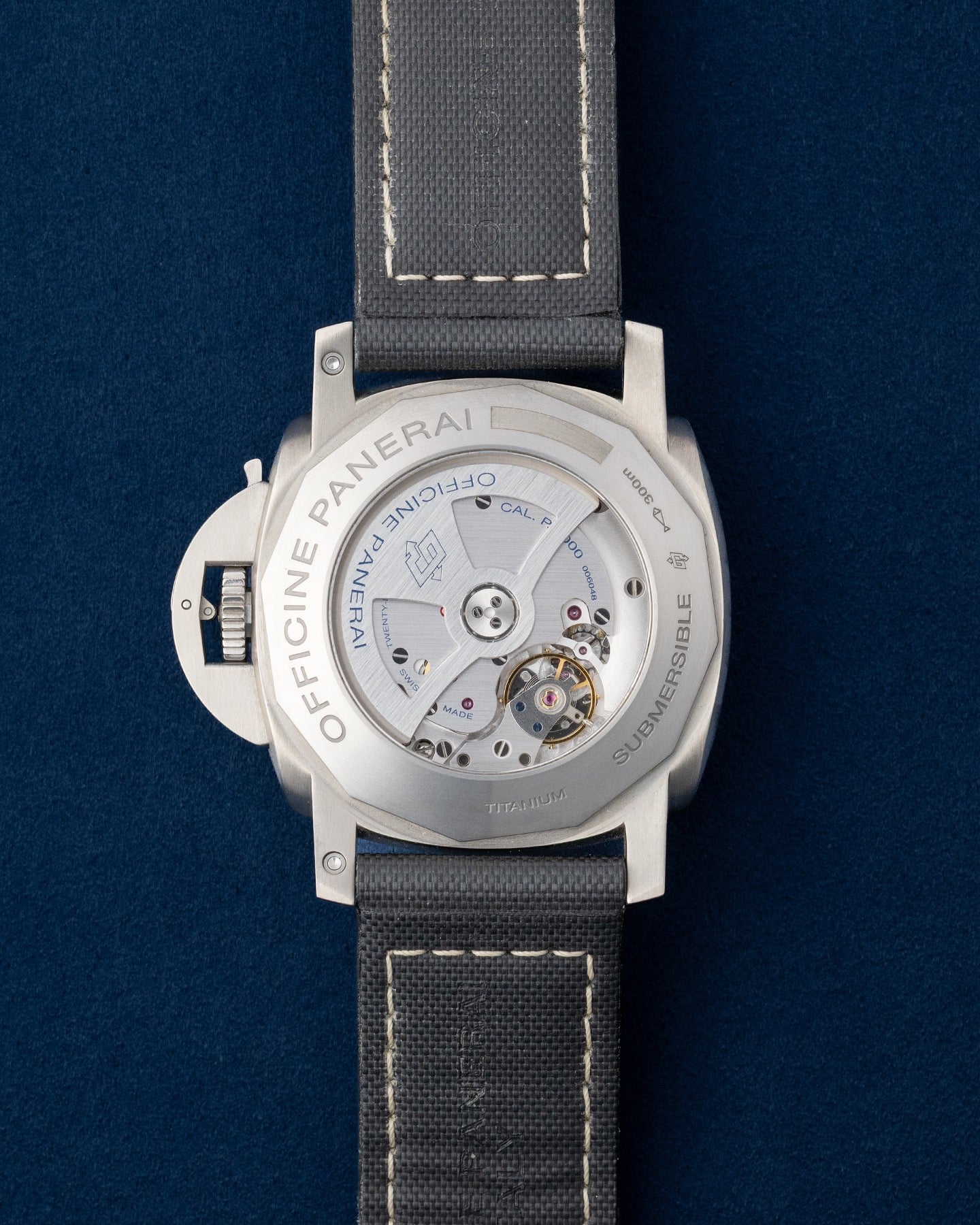 Panerai Luminor Submersible PAM00305 Thumbnail 2