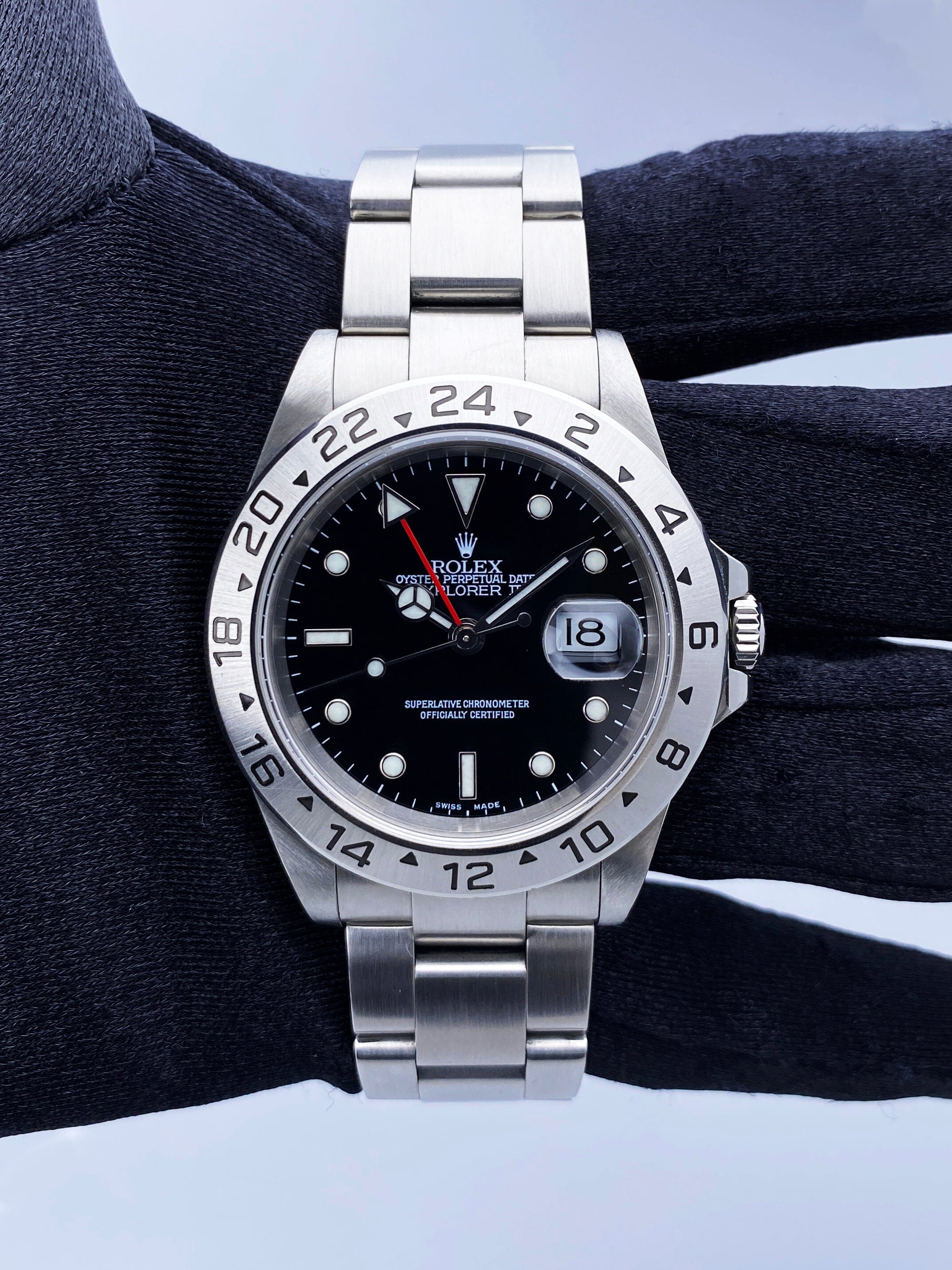 Rolex Explorer II 16570 Thumbnail 2