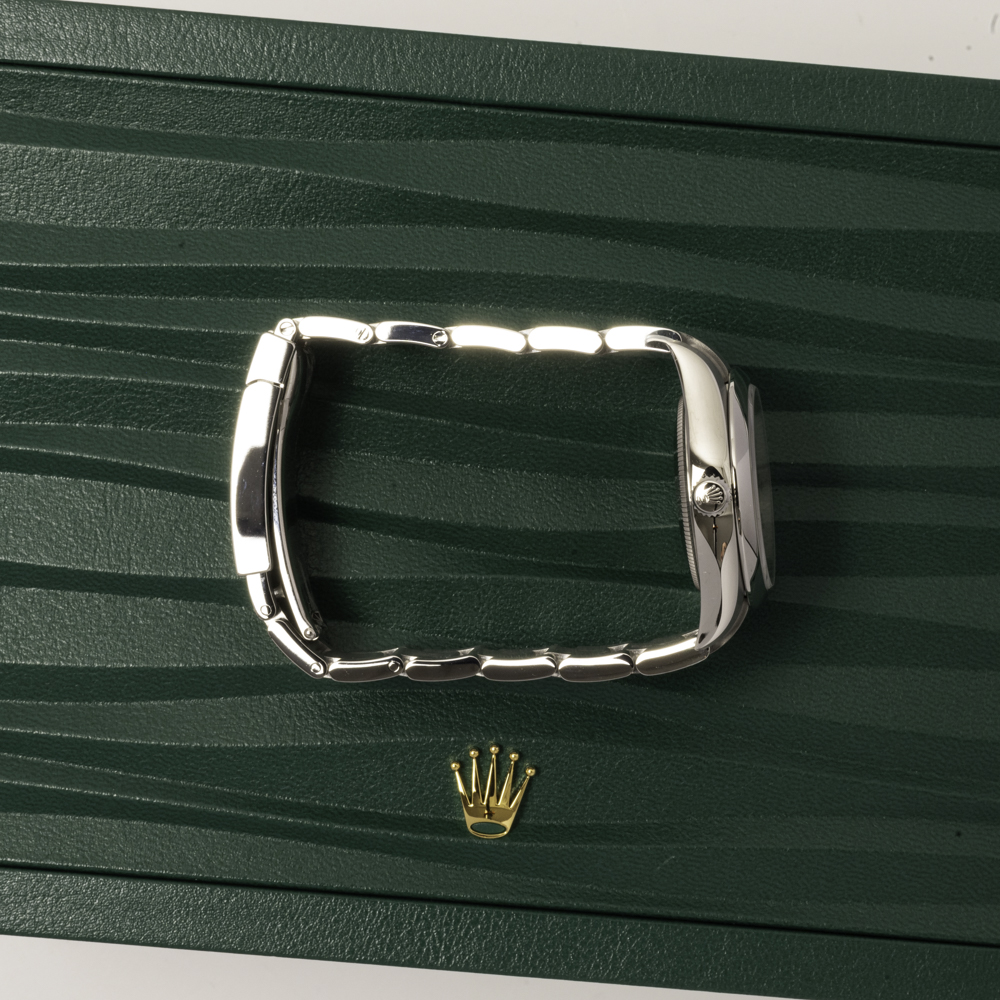 Rolex Oyster Perpetual 124200 Thumbnail 2