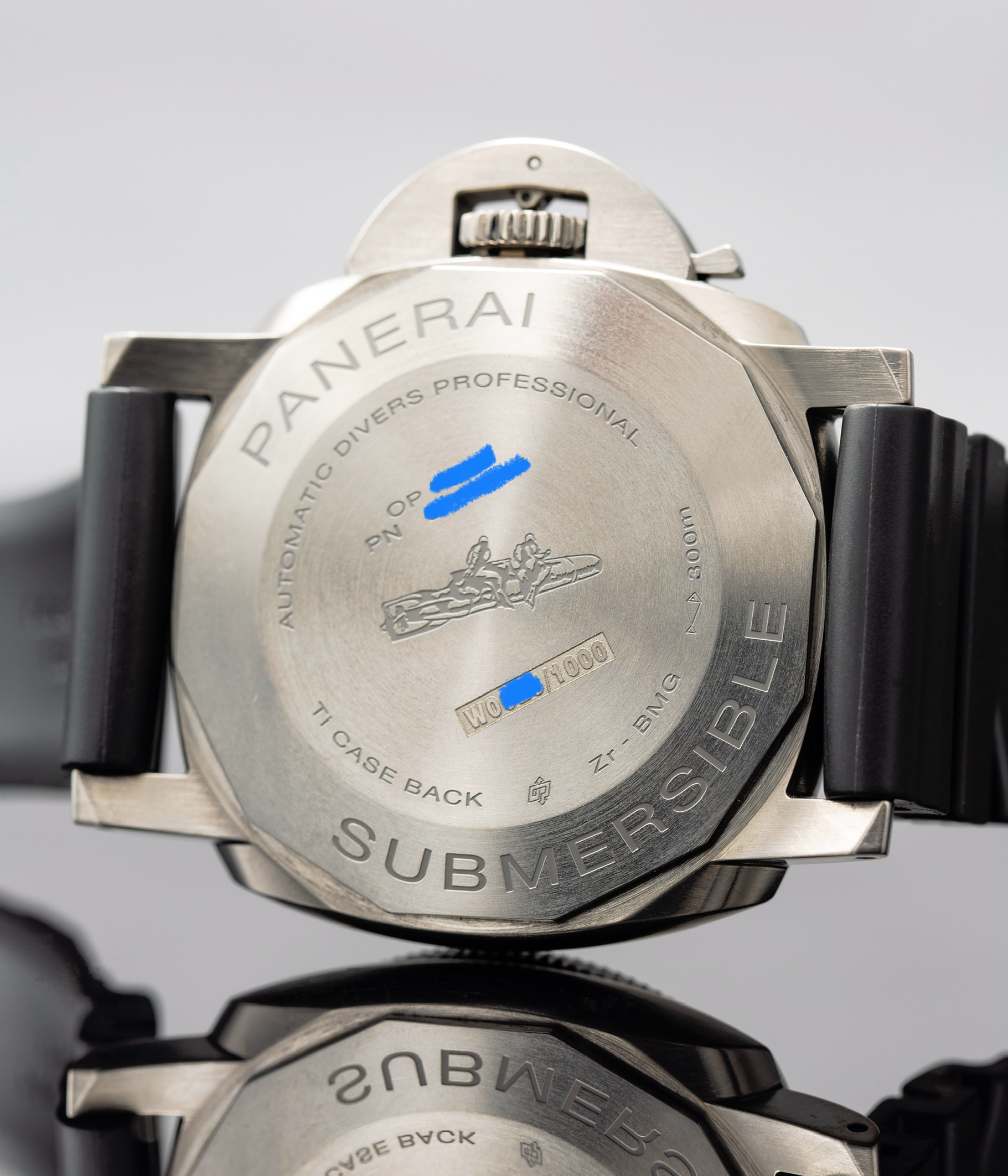 Panerai Submersible PAM00692 Thumbnail 4