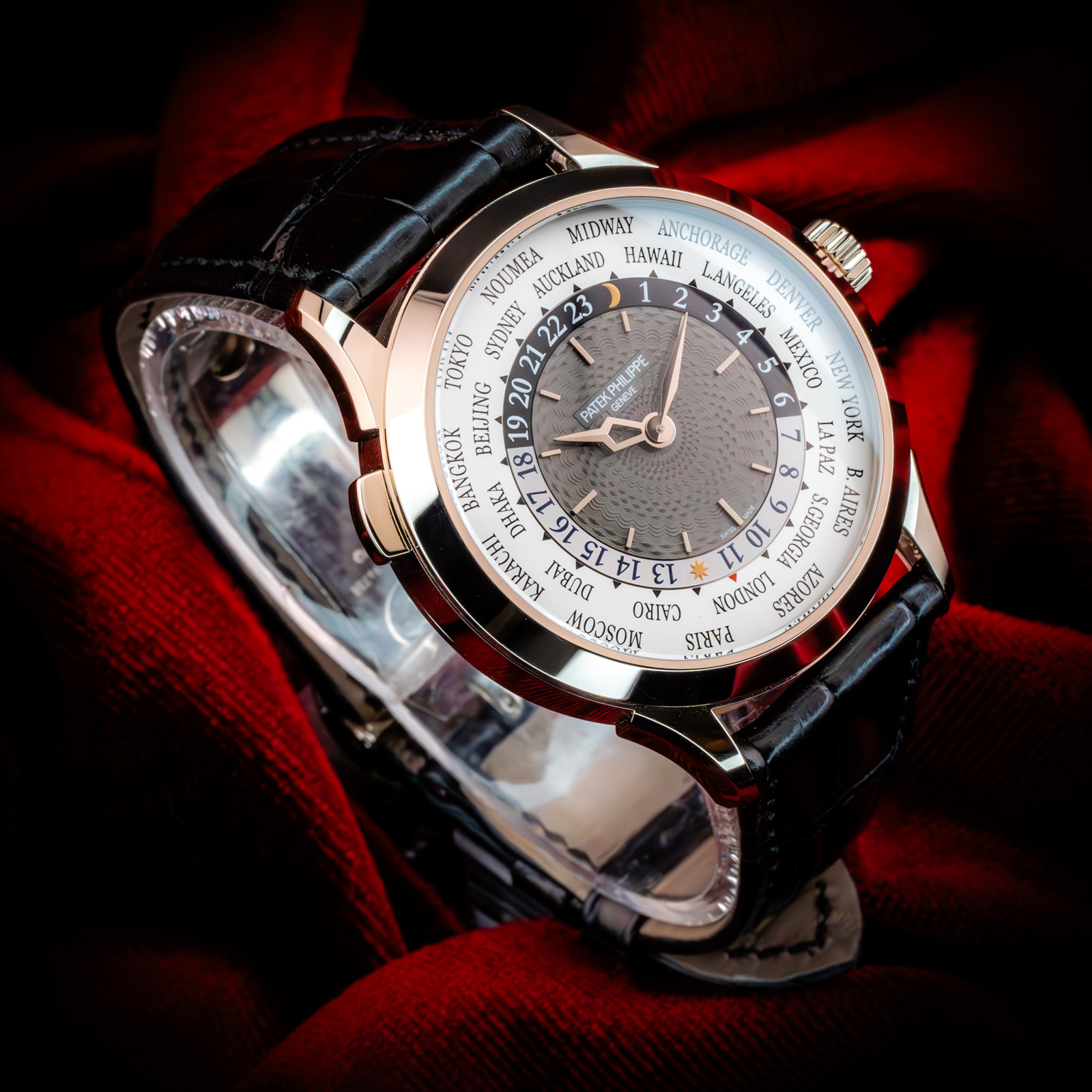 Patek Philippe World Time 5230G-014 Thumbnail 4