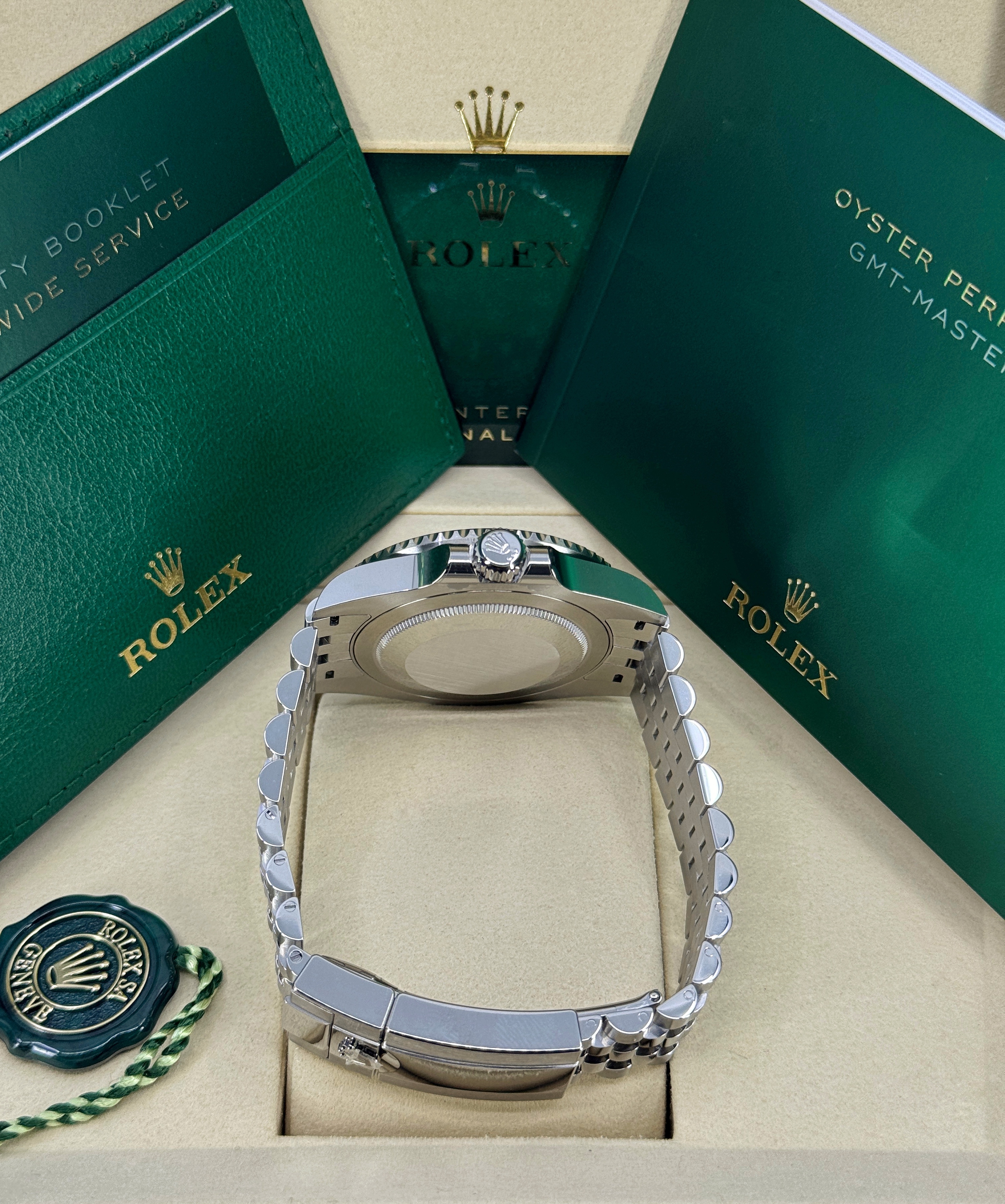 Rolex GMT Master II 126710 GRNR Thumbnail 4