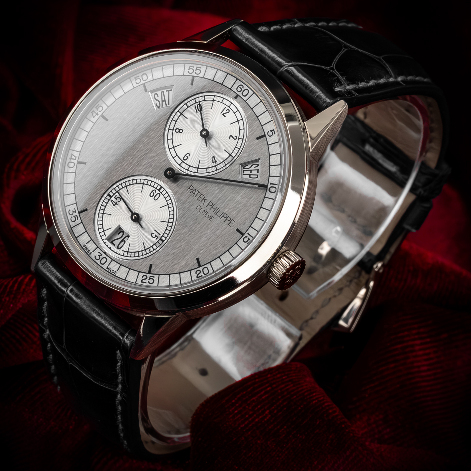 Patek Philippe Complications 5235G-001 Thumbnail 3