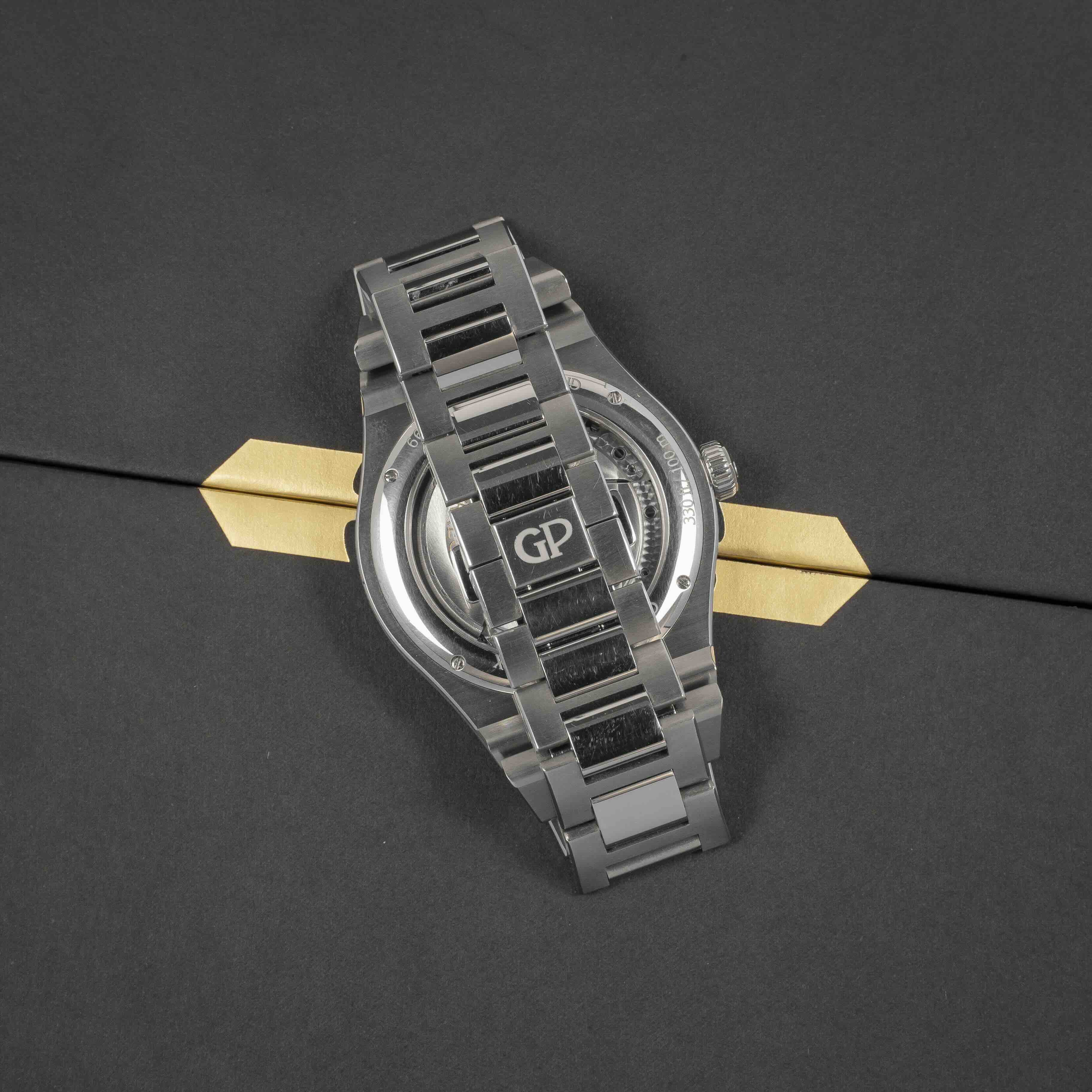 Girard Perregaux Laureato 81010-11-634-11A Thumbnail 6