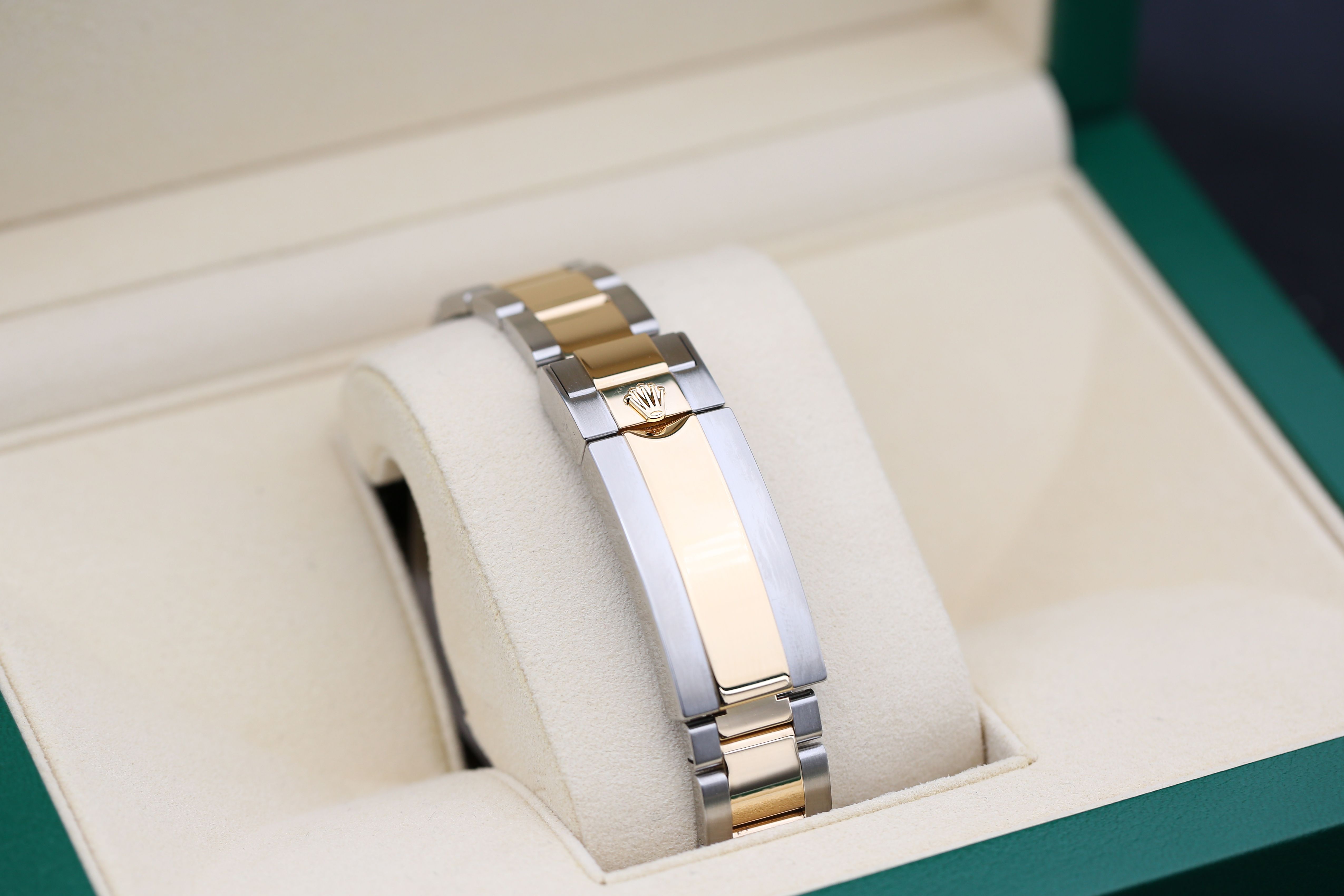 Rolex Submariner 116613 LB Thumbnail 3