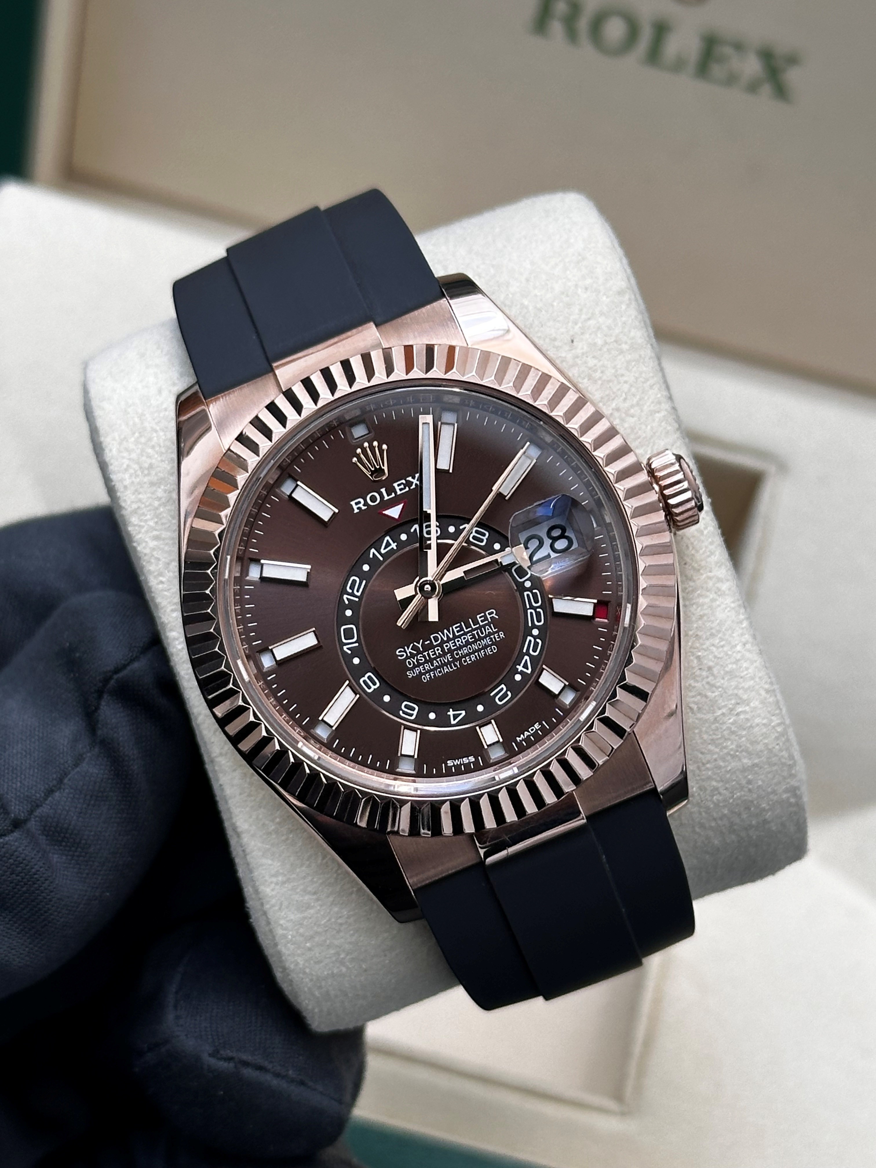 Rolex Sky-Dweller 326235 Thumbnail 7