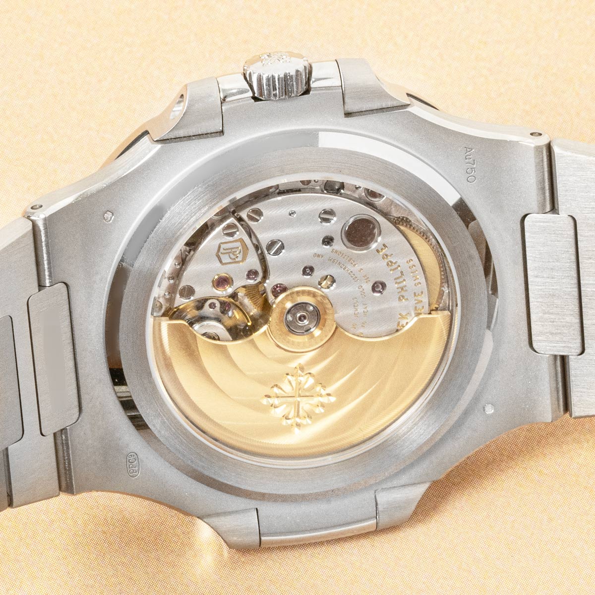 Patek Philippe Nautilus 5811/1G-001 Thumbnail 4