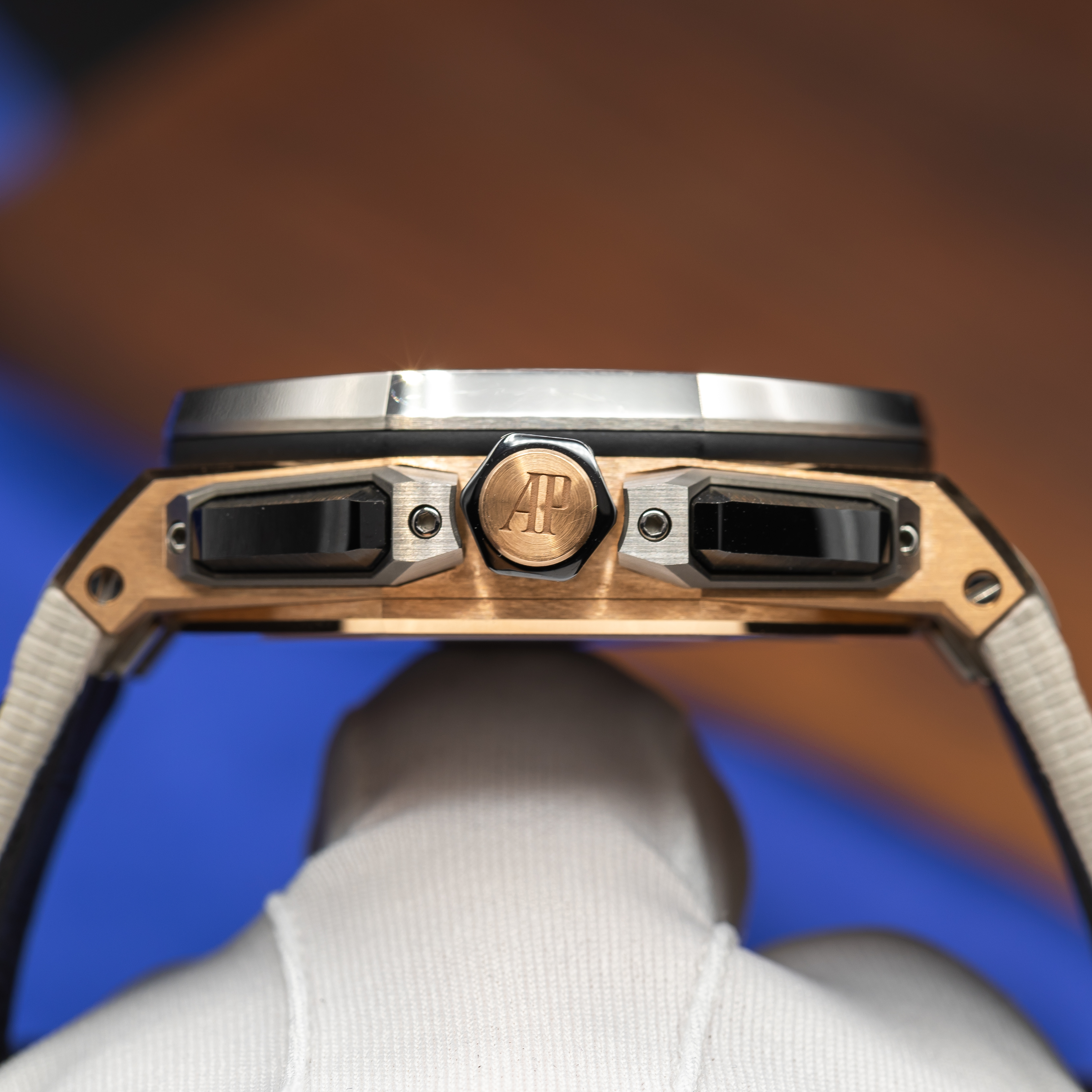 Audemars Piguet Royal Oak Offshore 26420OI.OO.A015VE.01 Thumbnail 2