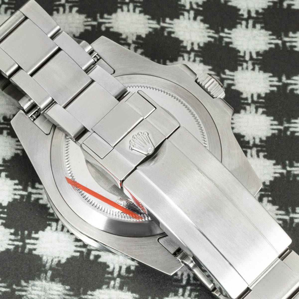 Rolex Submariner Hulk Thumbnail 4