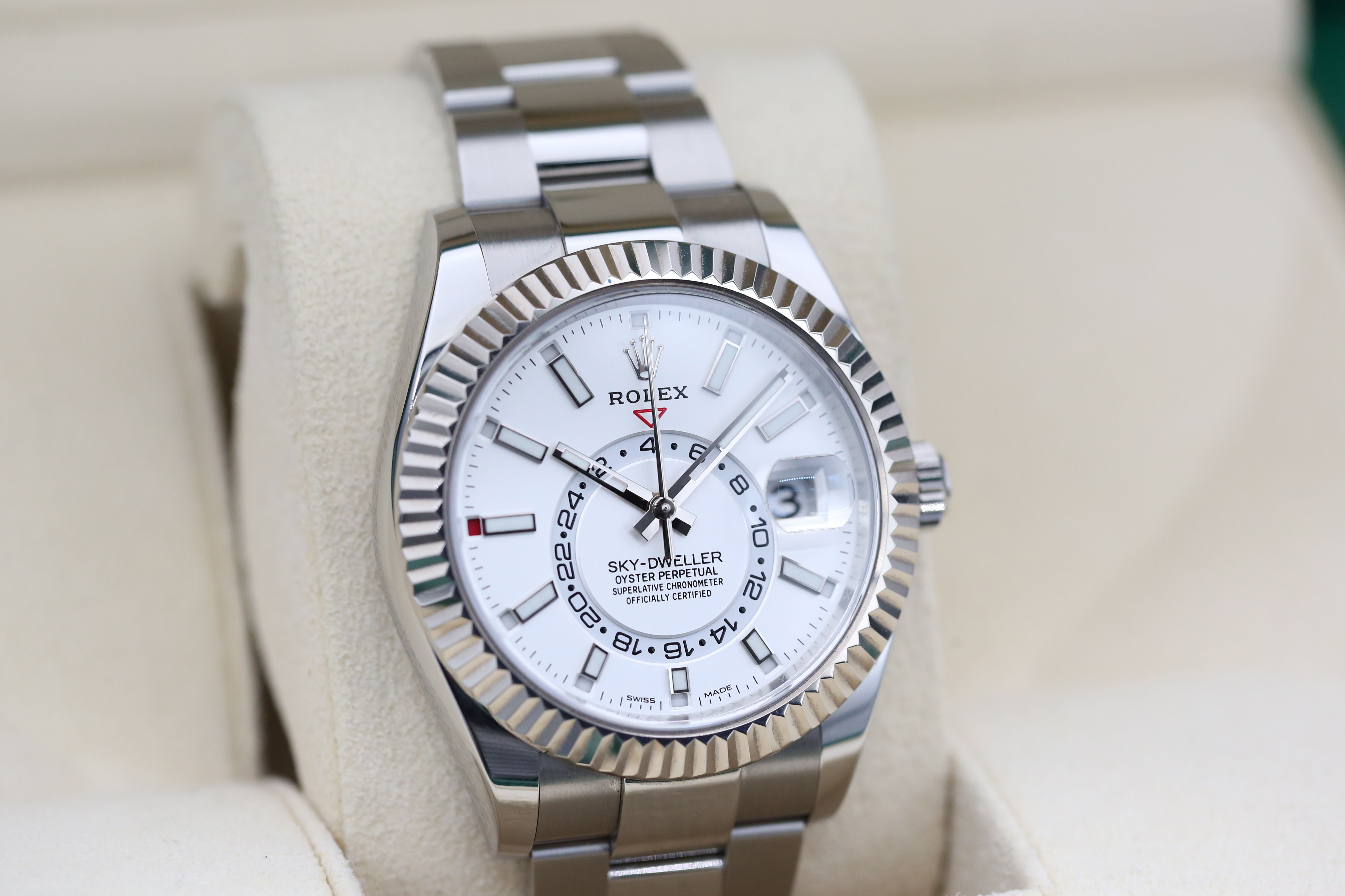 Rolex Sky-Dweller 326934 Thumbnail 2