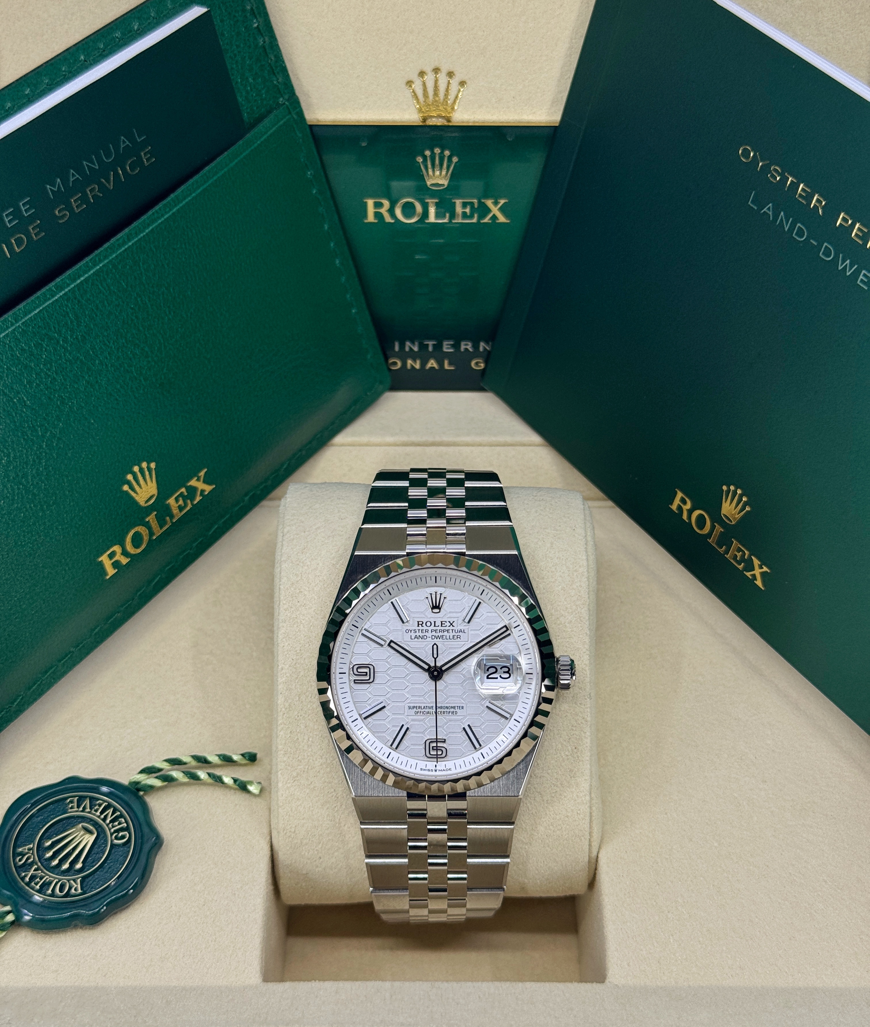 Rolex Land-Dweller 36 127234 Thumbnail 7