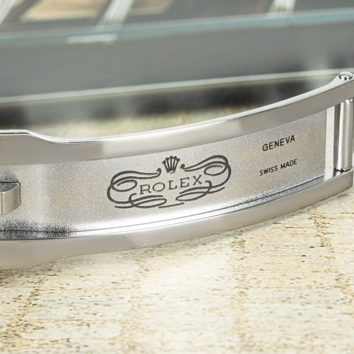 Rolex Submariner Hulk Thumbnail 3