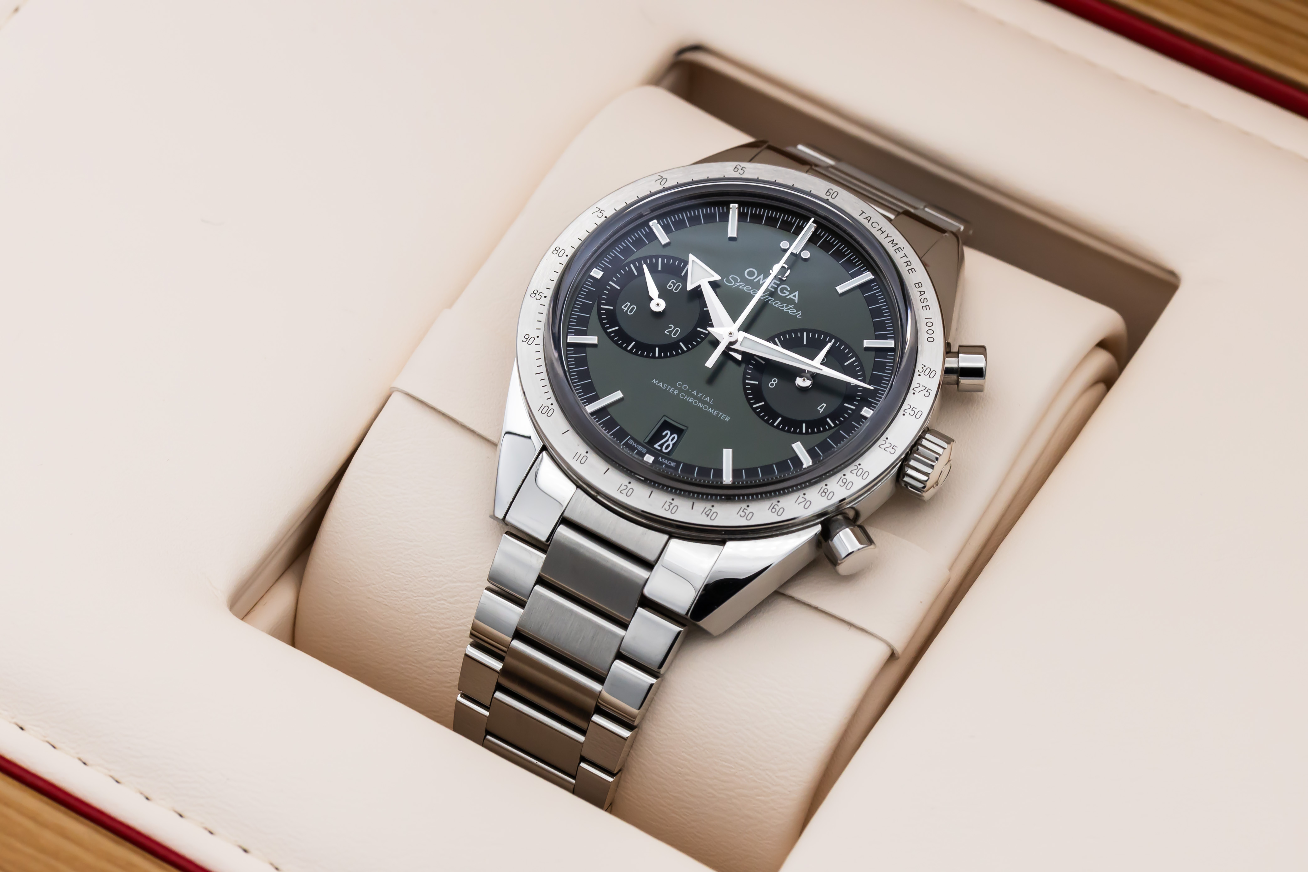 Omega Speedmaster 57 332.10.41.51.10.001 Thumbnail 5