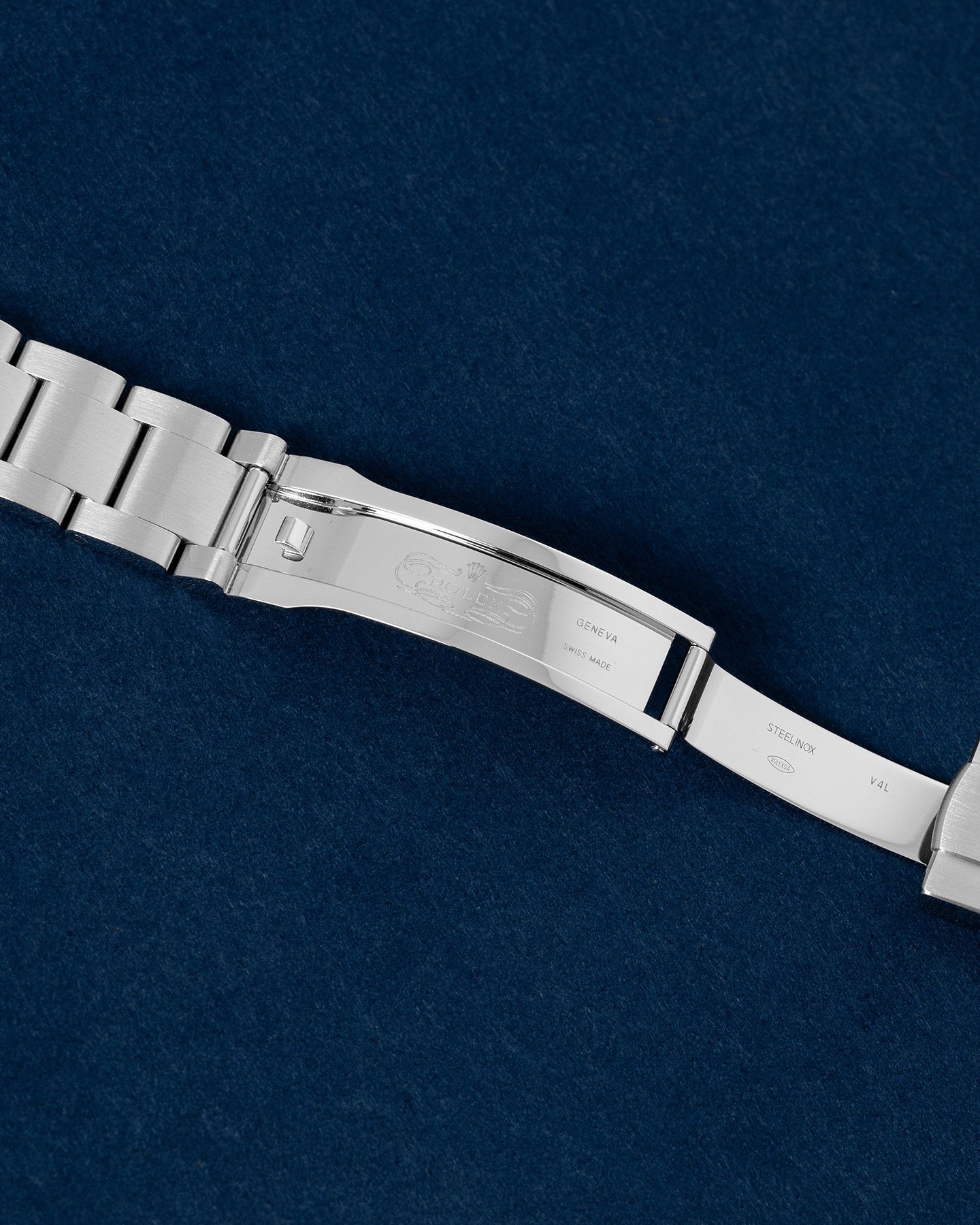 Rolex Oyster Perpetual 124300 Thumbnail 3