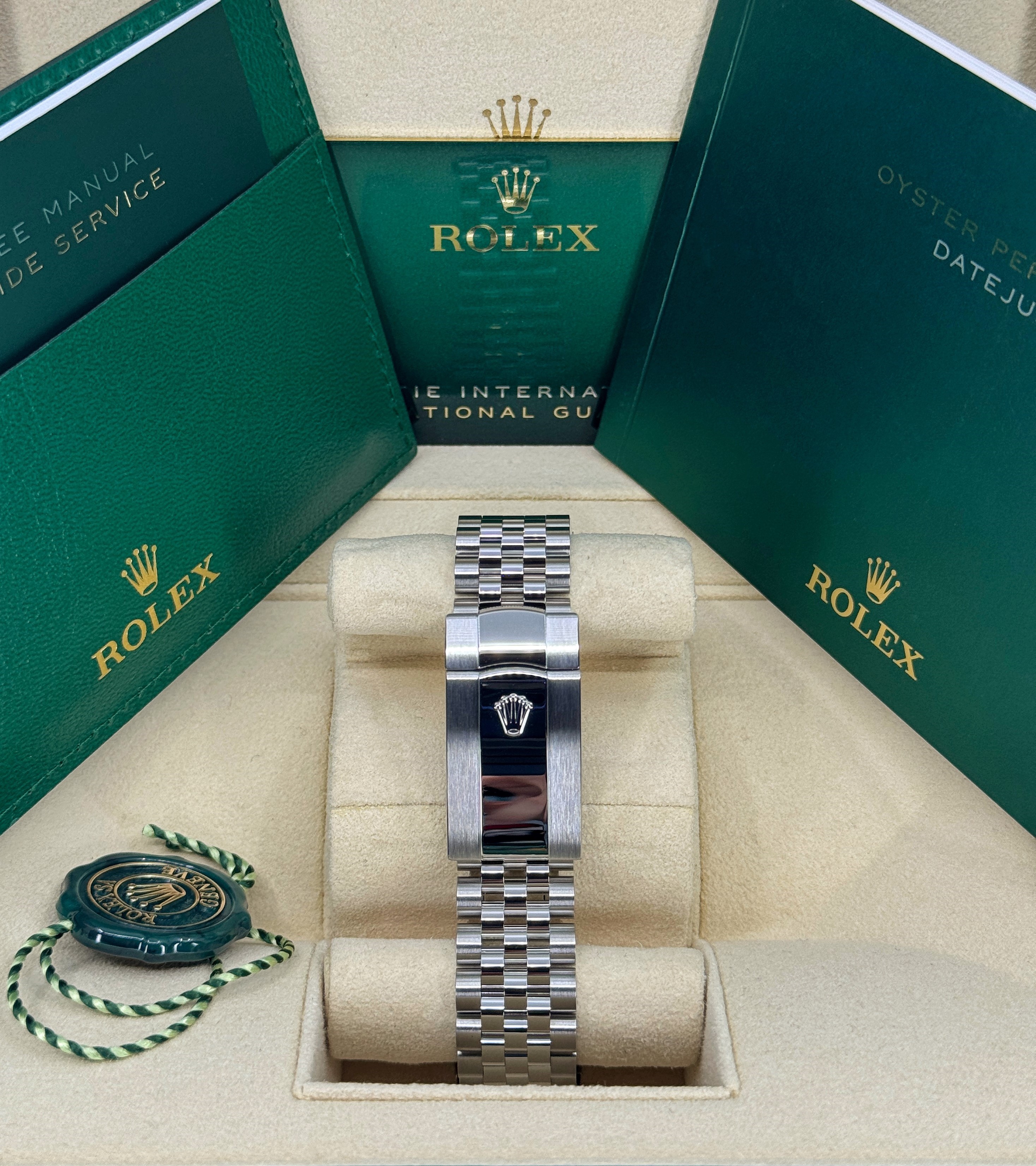 Rolex Datejust 41 126334 Thumbnail 3