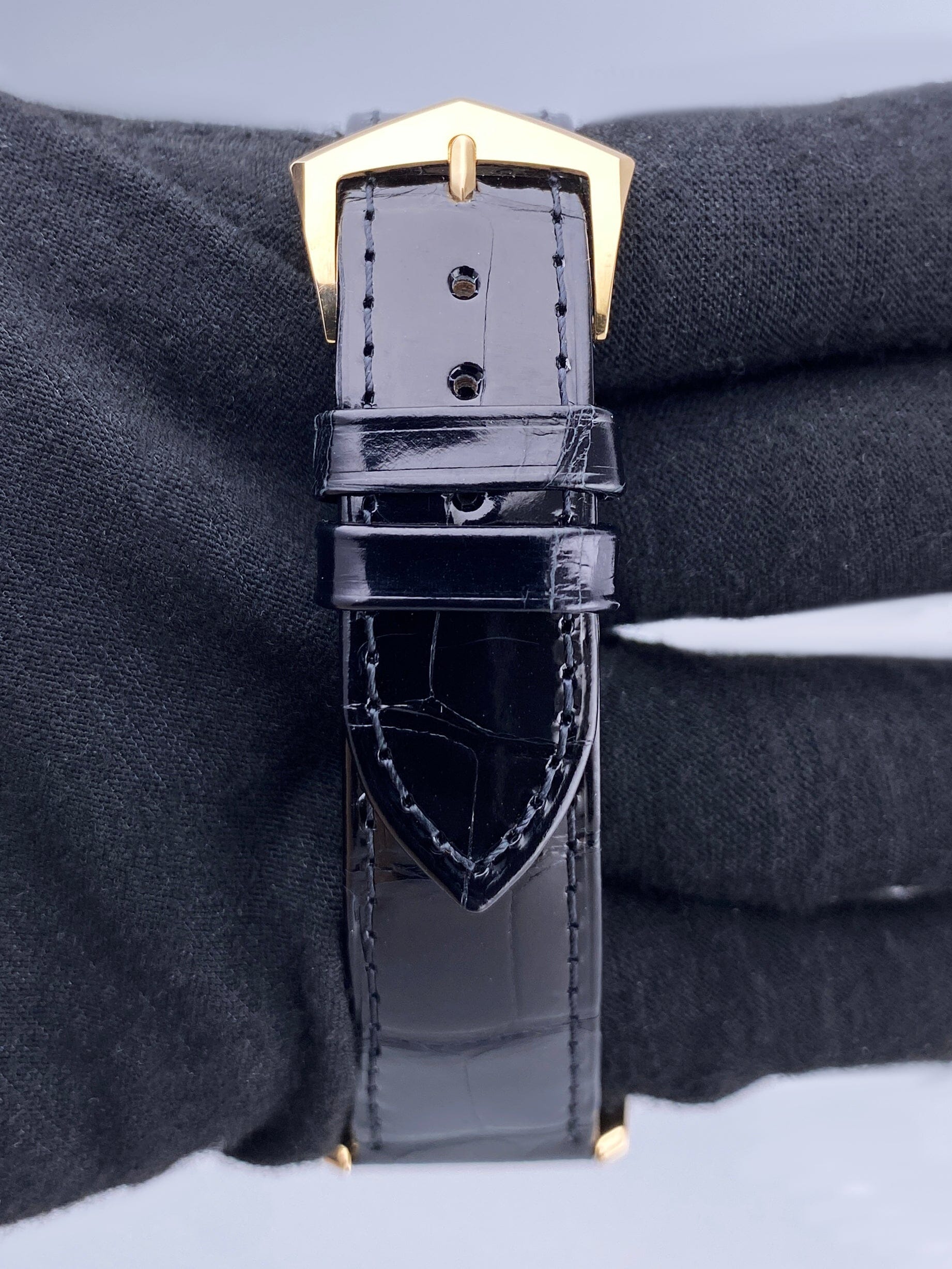 Patek Philippe Calatrava 5227J-001 Thumbnail 6