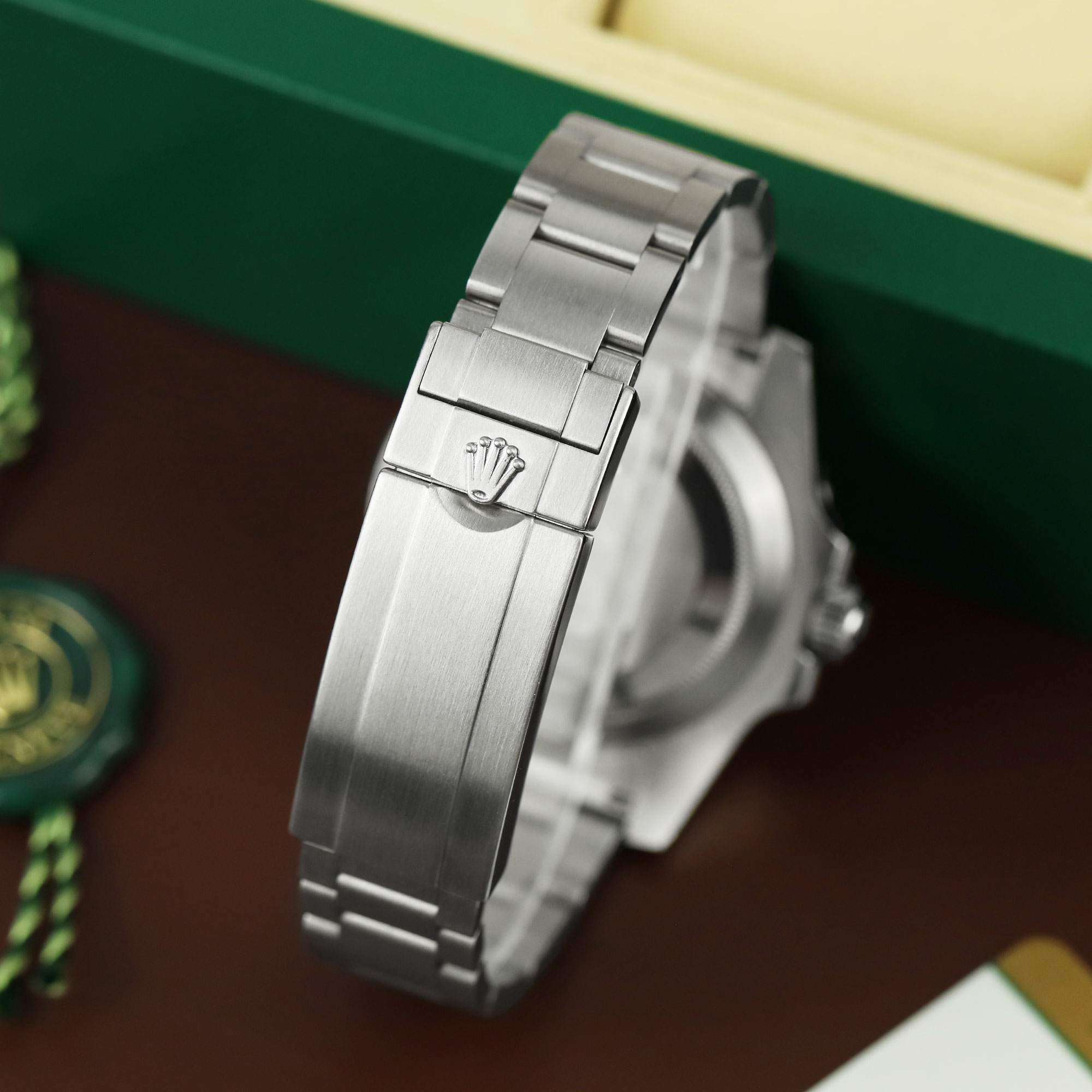 Rolex Submariner Hulk Thumbnail 3