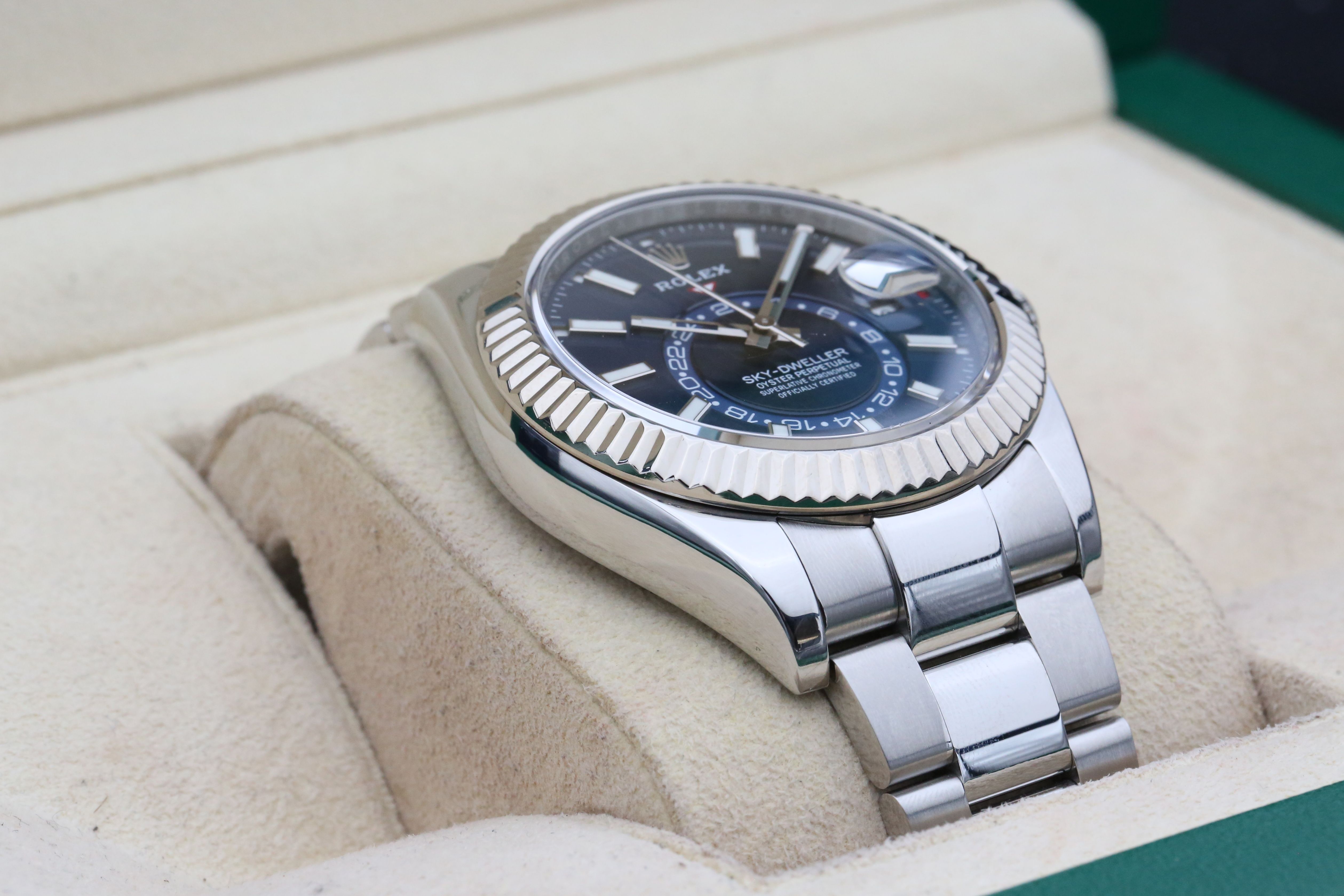 Rolex Sky-Dweller 326934 Thumbnail 7