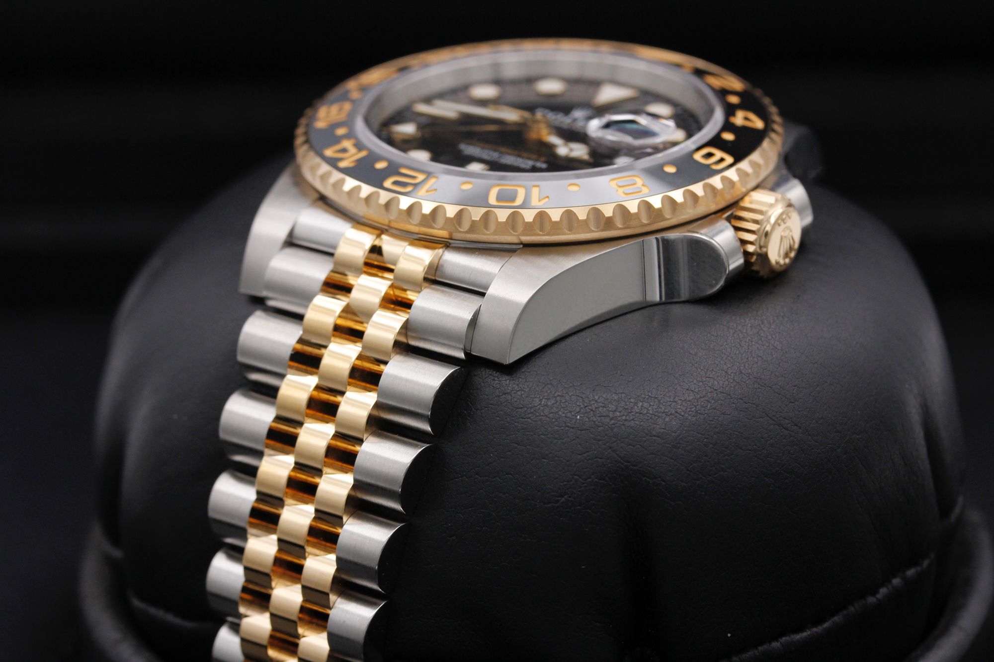 Rolex GMT Master II 126713 GRNR Thumbnail 2